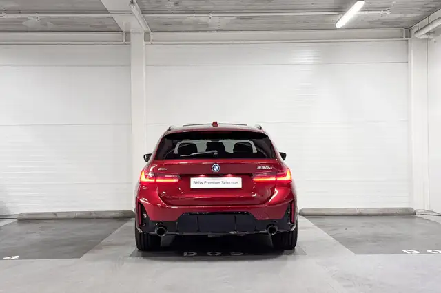 BMW 3 Series view 7