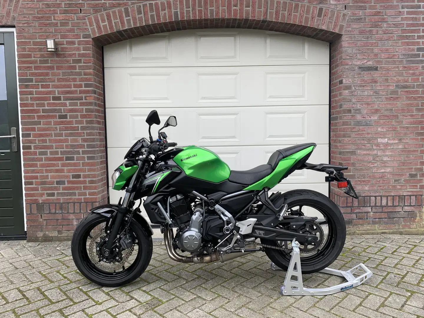 Kawasaki Z 650 a2 / 35 Kw - 1