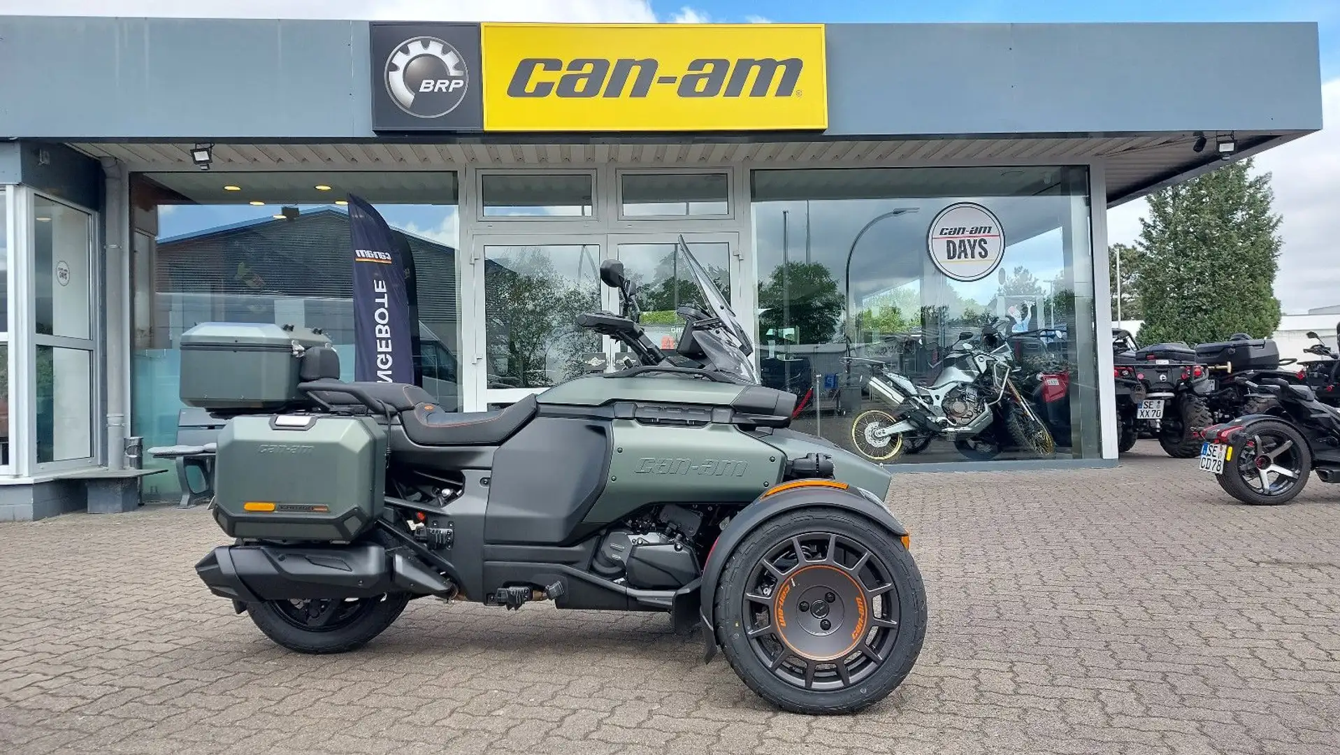 Can-Am Canyon 1330 Redrock auf Lager Grün - 1