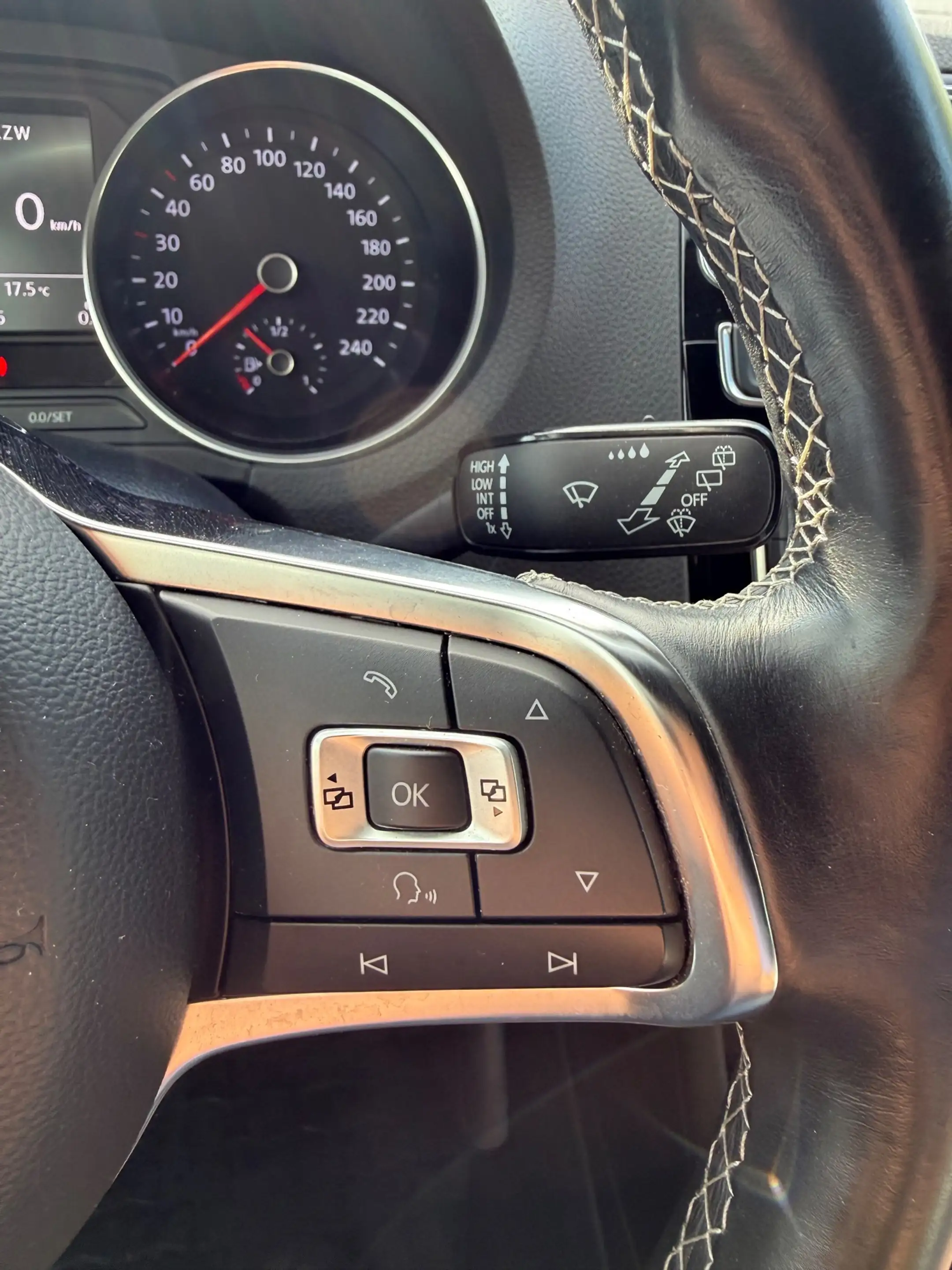 Volkswagen Polo 1.0 TSI 2x R-Line|110 PK|LED|CLIMA|STOELVERWARMING — photo 21