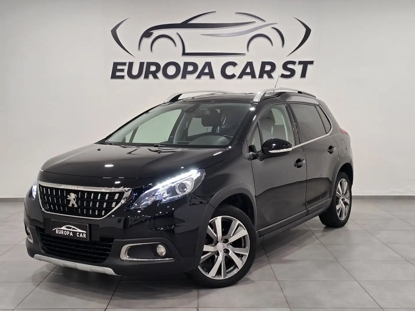 Peugeot 2008 BlueHDi 100 S&S Black Matt Nero - 1