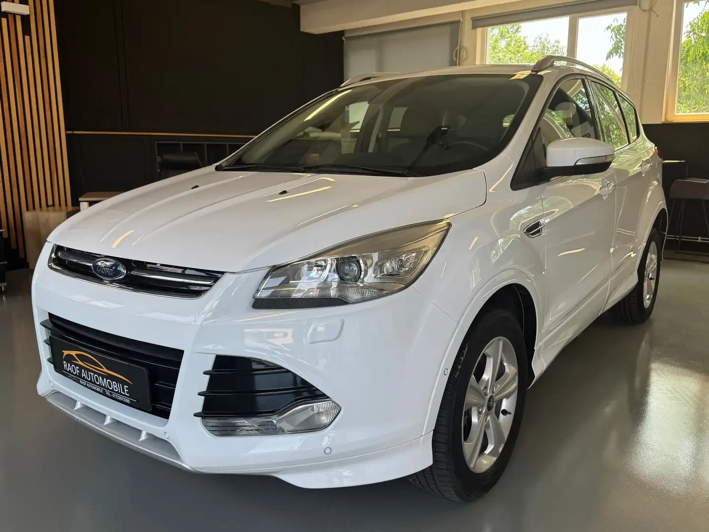 Ford Kuga 2.0 TDCi KAT 2 HAND KAM AHK BI-XENON Weiß - 1