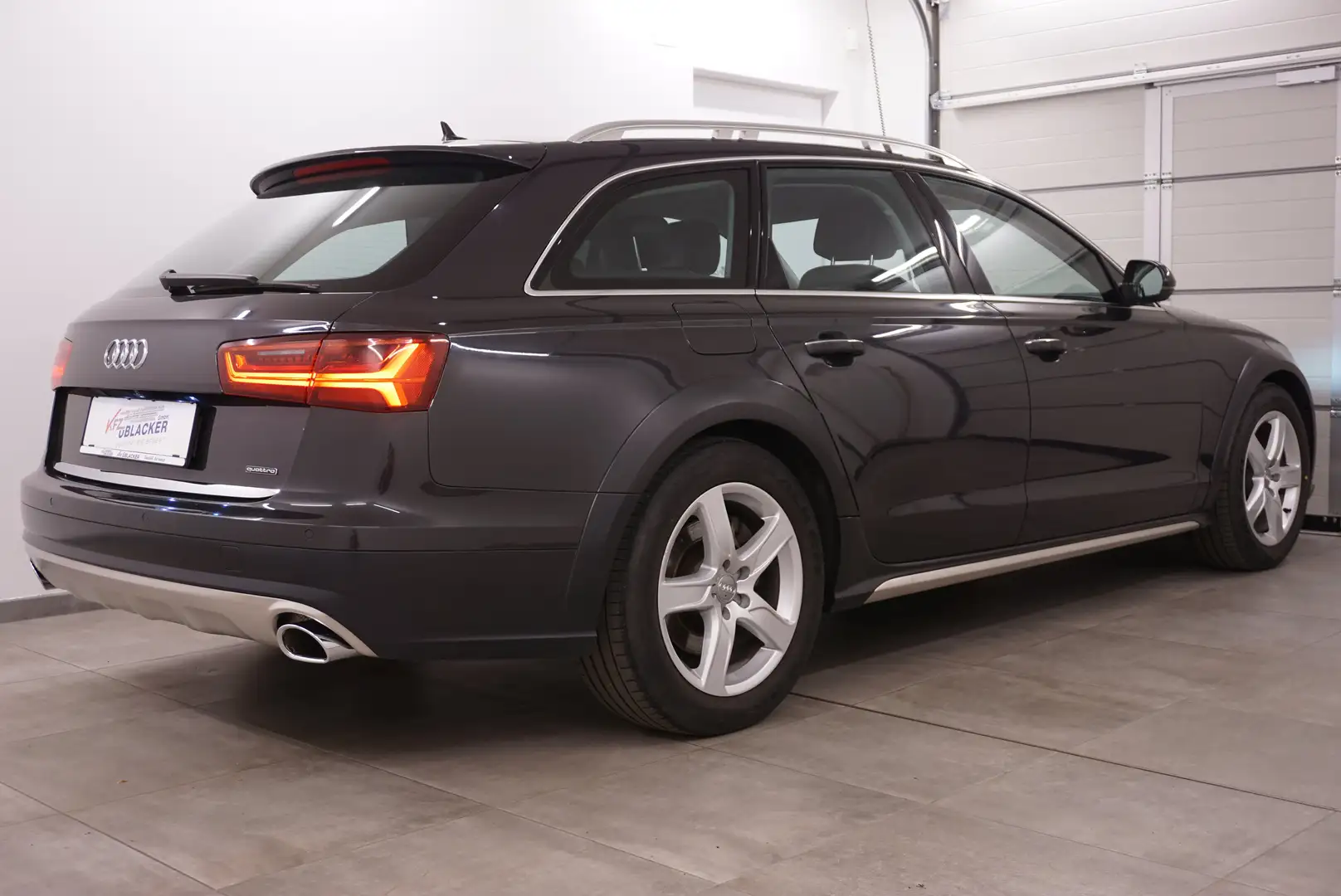 Audi A6 allroad 3.0 TDI S-Tronic // Anhängervorrichtung // ACC Grau - 2