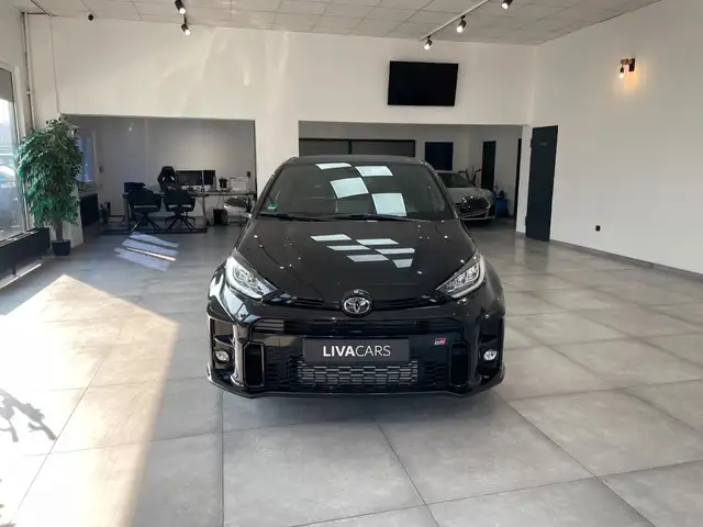 Toyota Yaris GR VOLL/CARBON DACH/KERAMIK versiegelt