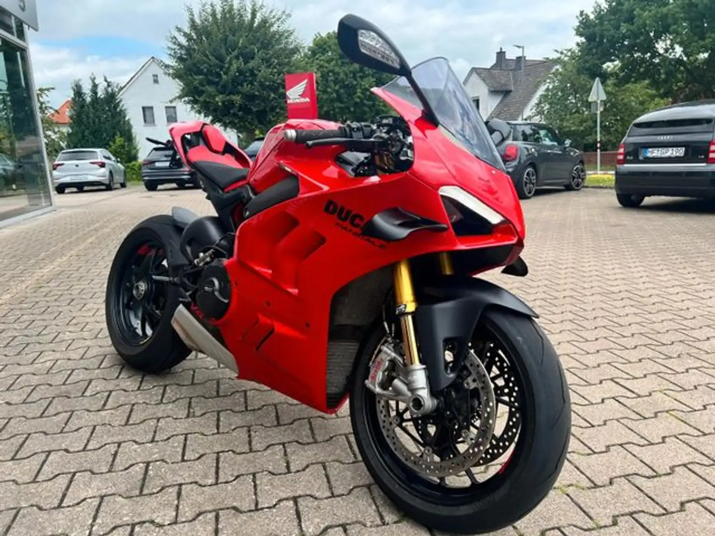 Ducati Panigale V4 S - 2