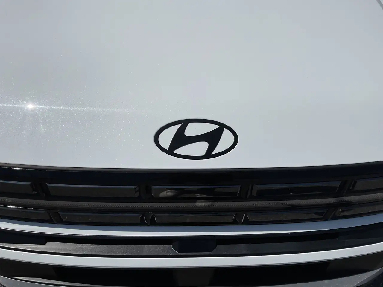 Hyundai SANTA FE photo Hyundai SANTA FE