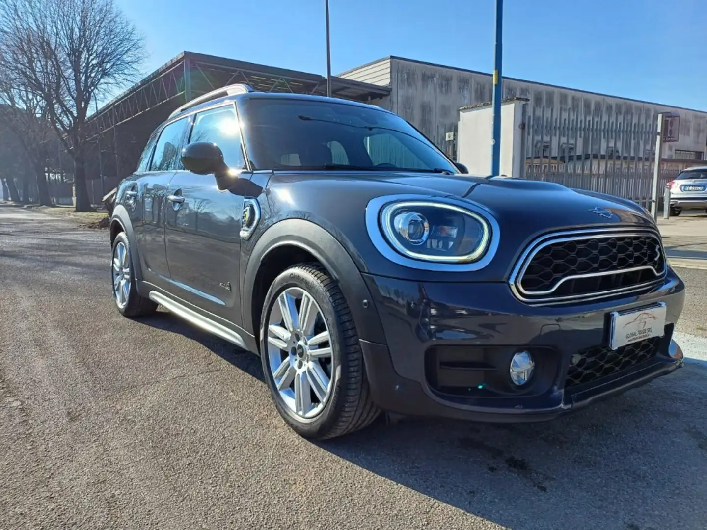 MINI Cooper SE Countryman 1.5 Hype ALL4 Automatica Gris - 2