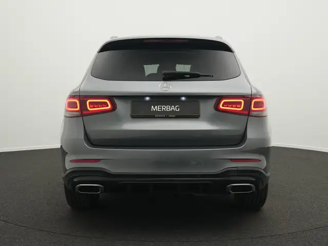 Mercedes-Benz GLC view 4