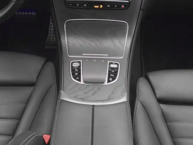 Mercedes-Benz GLC view 21
