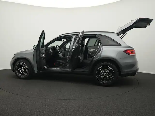 Mercedes-Benz GLC view 16