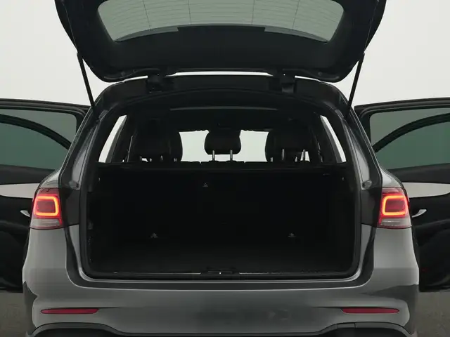Mercedes-Benz GLC view 17