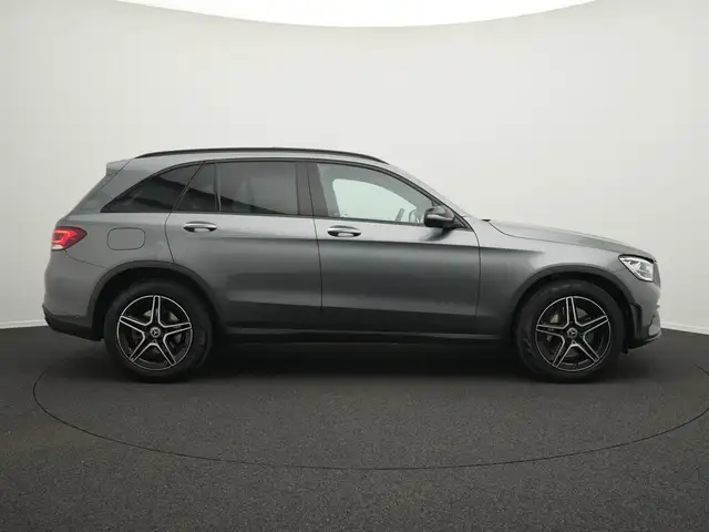 Mercedes-Benz GLC view 5