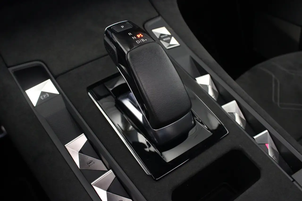 DS 7 E-Tense 4x4 Performance Line, миниатюра 21