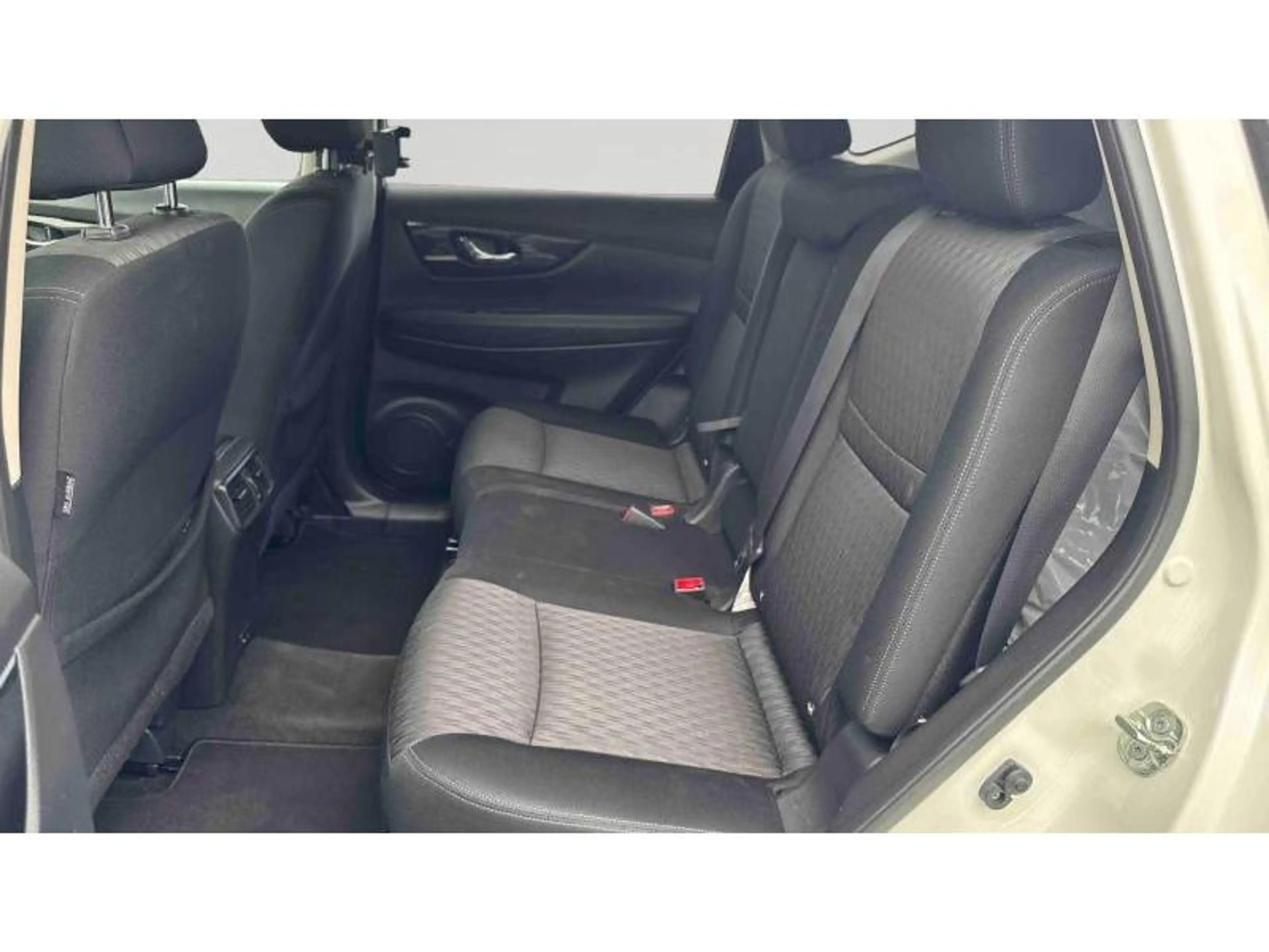 Nissan X-Trail Tekna — photo 14