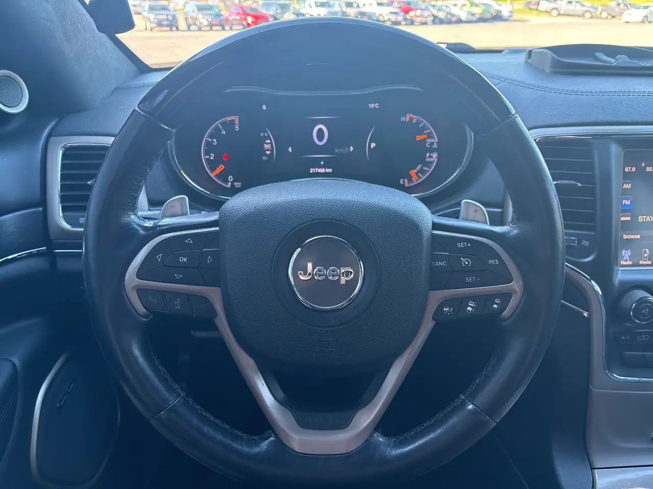 Jeep Grand Cherokee снимка Jeep Grand Cherokee