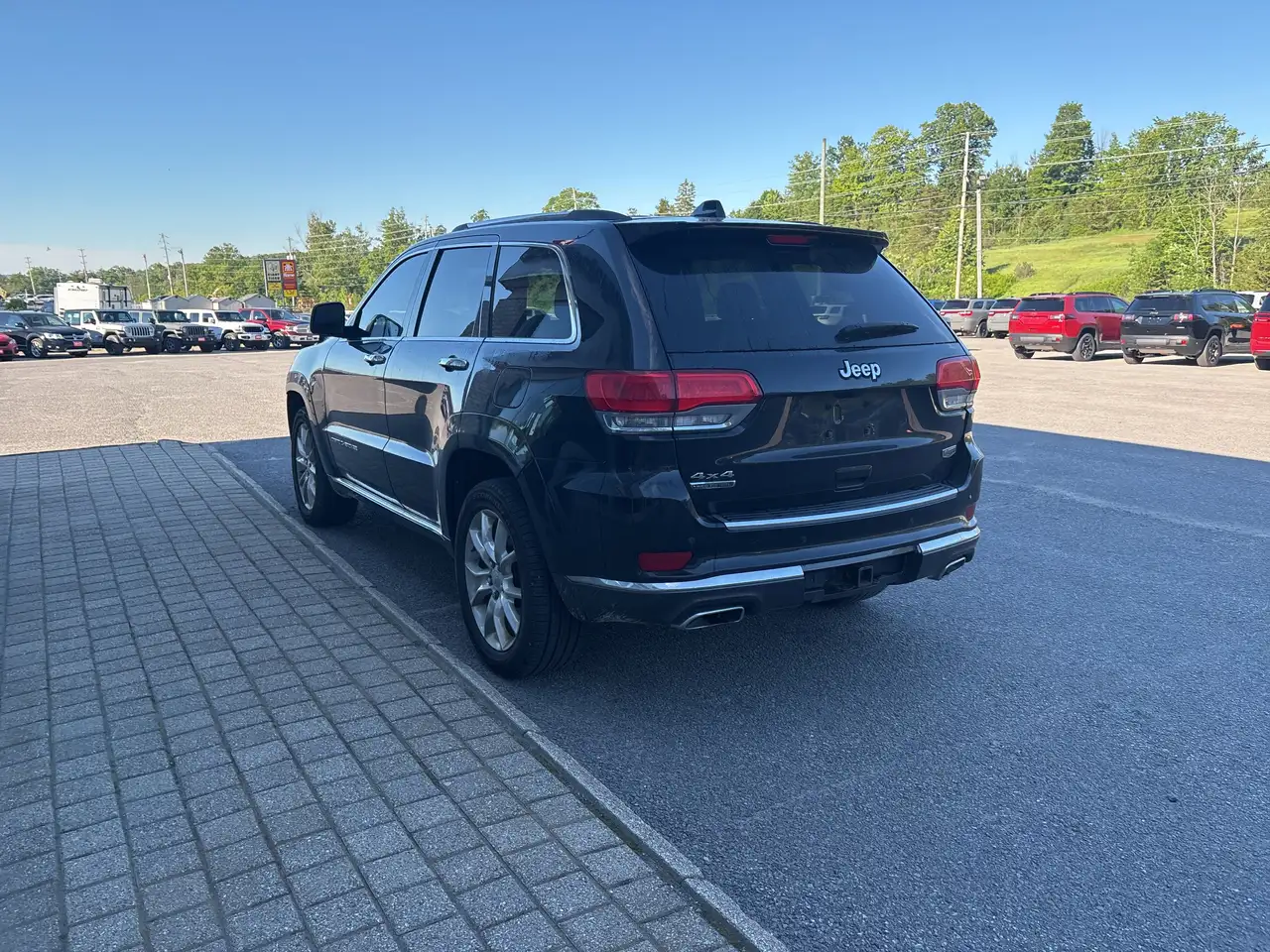 Jeep Grand Cherokee снимка Jeep Grand Cherokee
