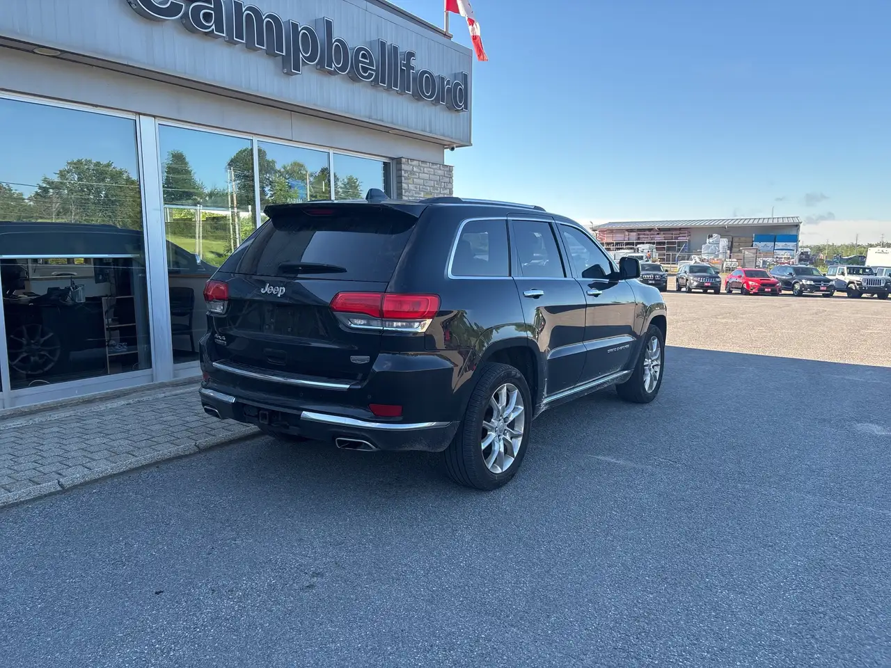 Jeep Grand Cherokee снимка Jeep Grand Cherokee