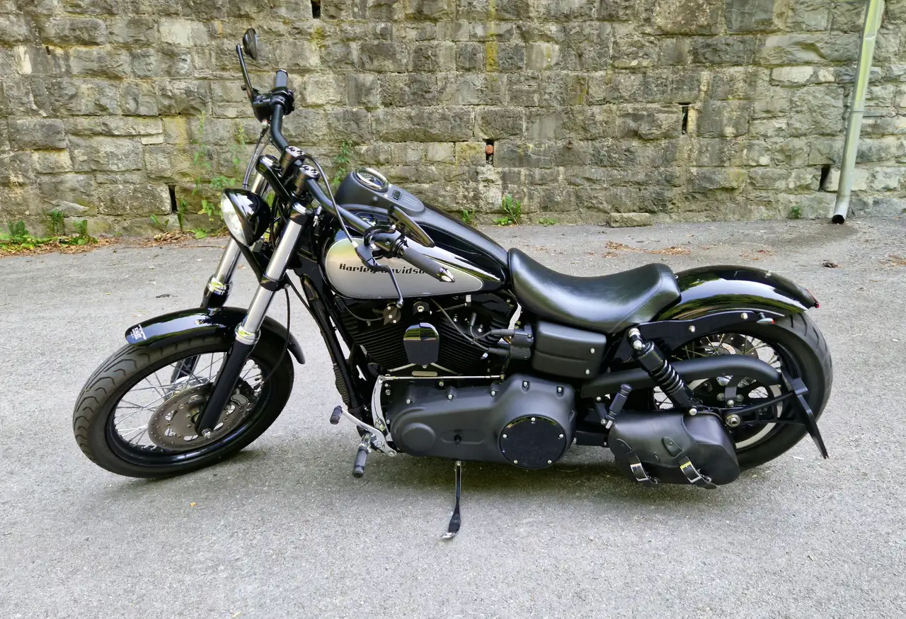 Harley-Davidson Dyna Street Bob