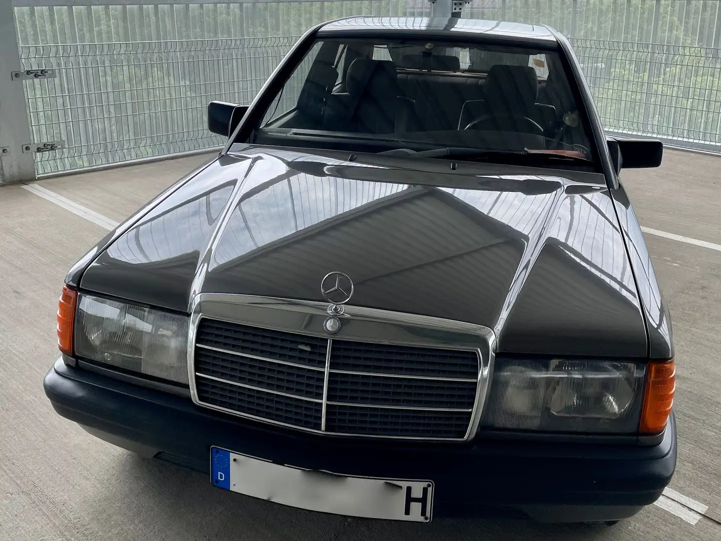 Mercedes-Benz 190 190 D 2.5 H-Kennzeichen Grey - 2