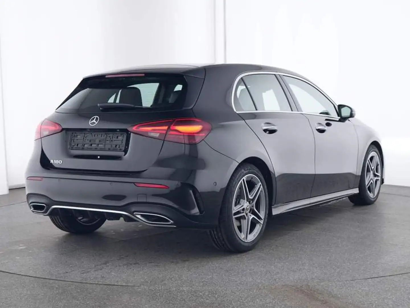 Mercedes-Benz A 180 A 180 Automatic Advanced Plus AMG Line Schwarz - 2