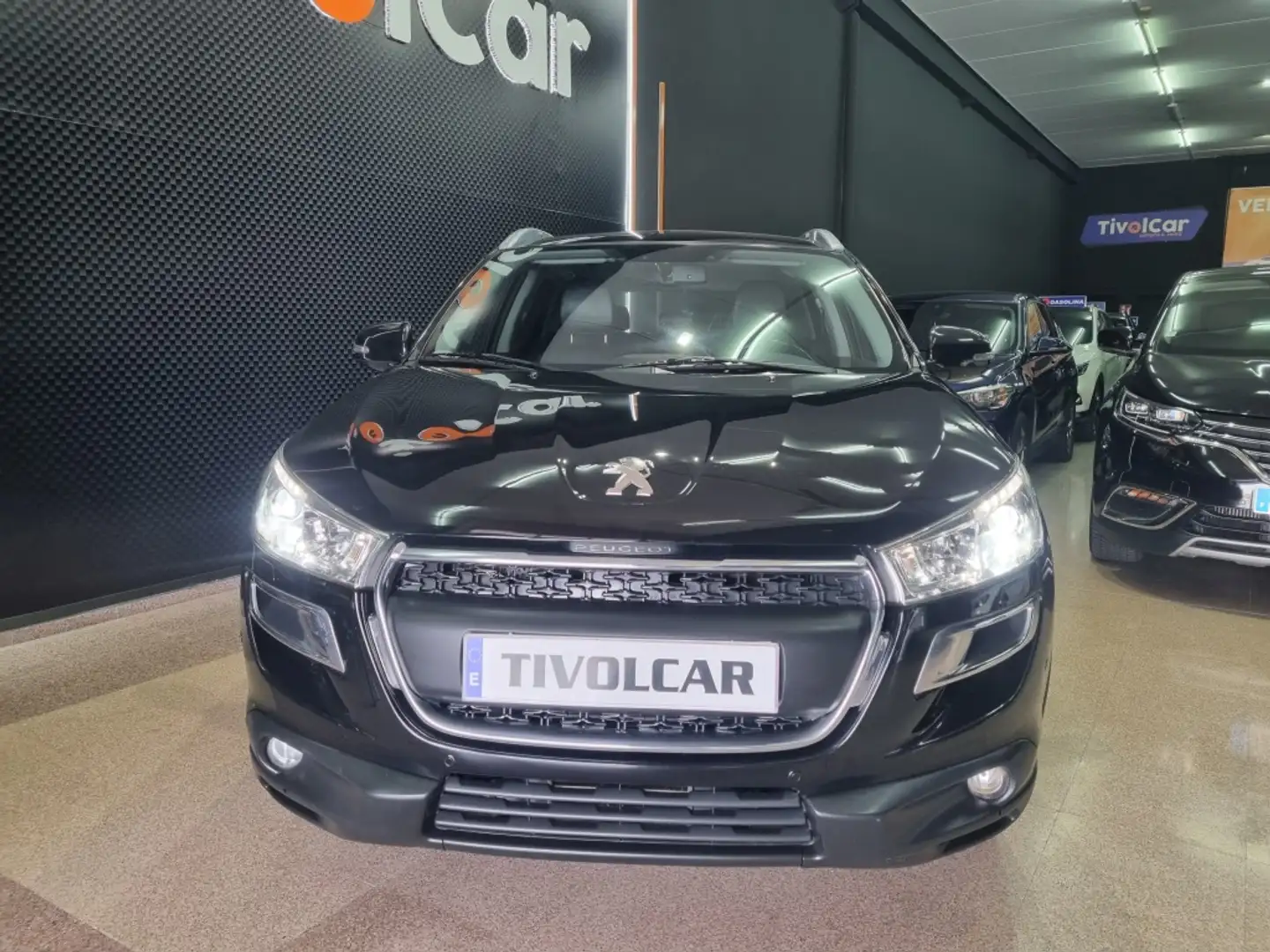 Peugeot 4008 1.6HDI Stop&Start Allure Negru - 2