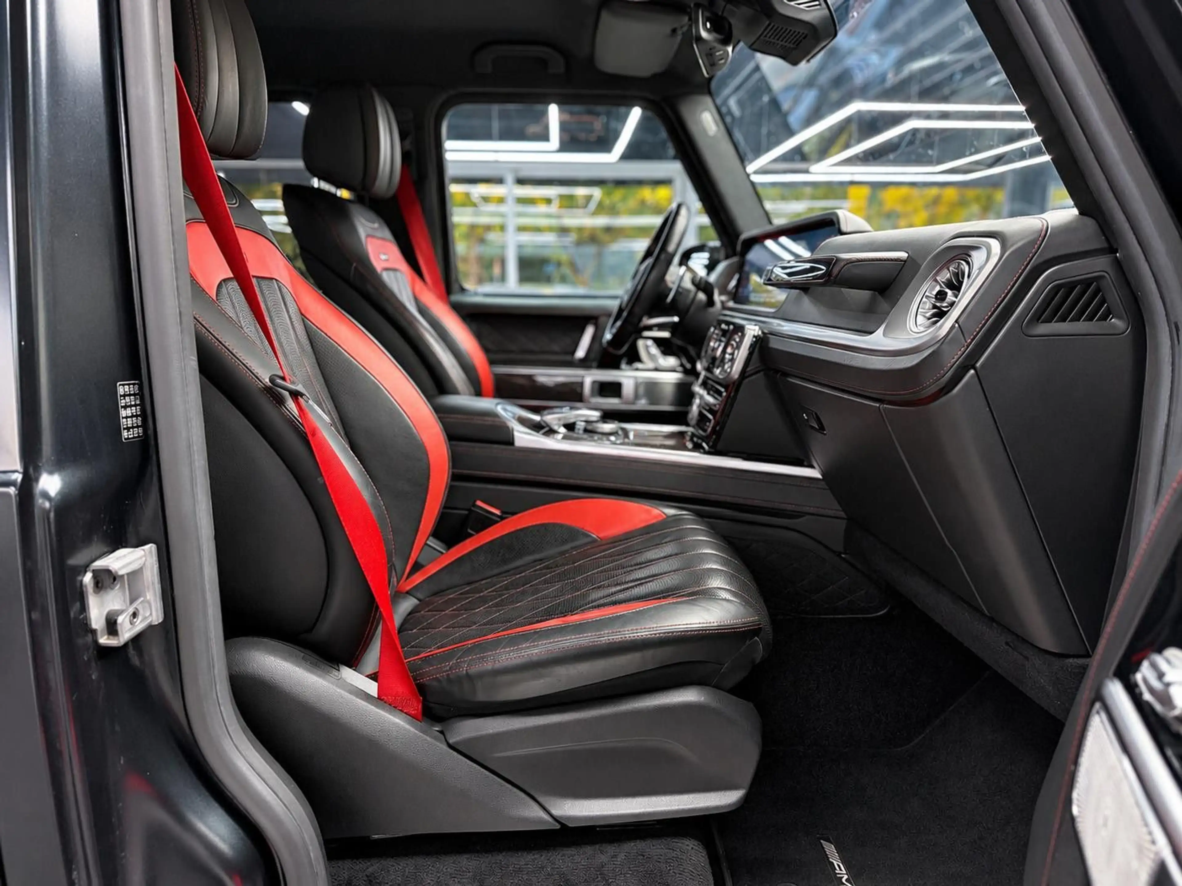 Mercedes-Benz G 63 AMG /EDITION 1/BURMESTER/MAGNO/CARBON — photo 8