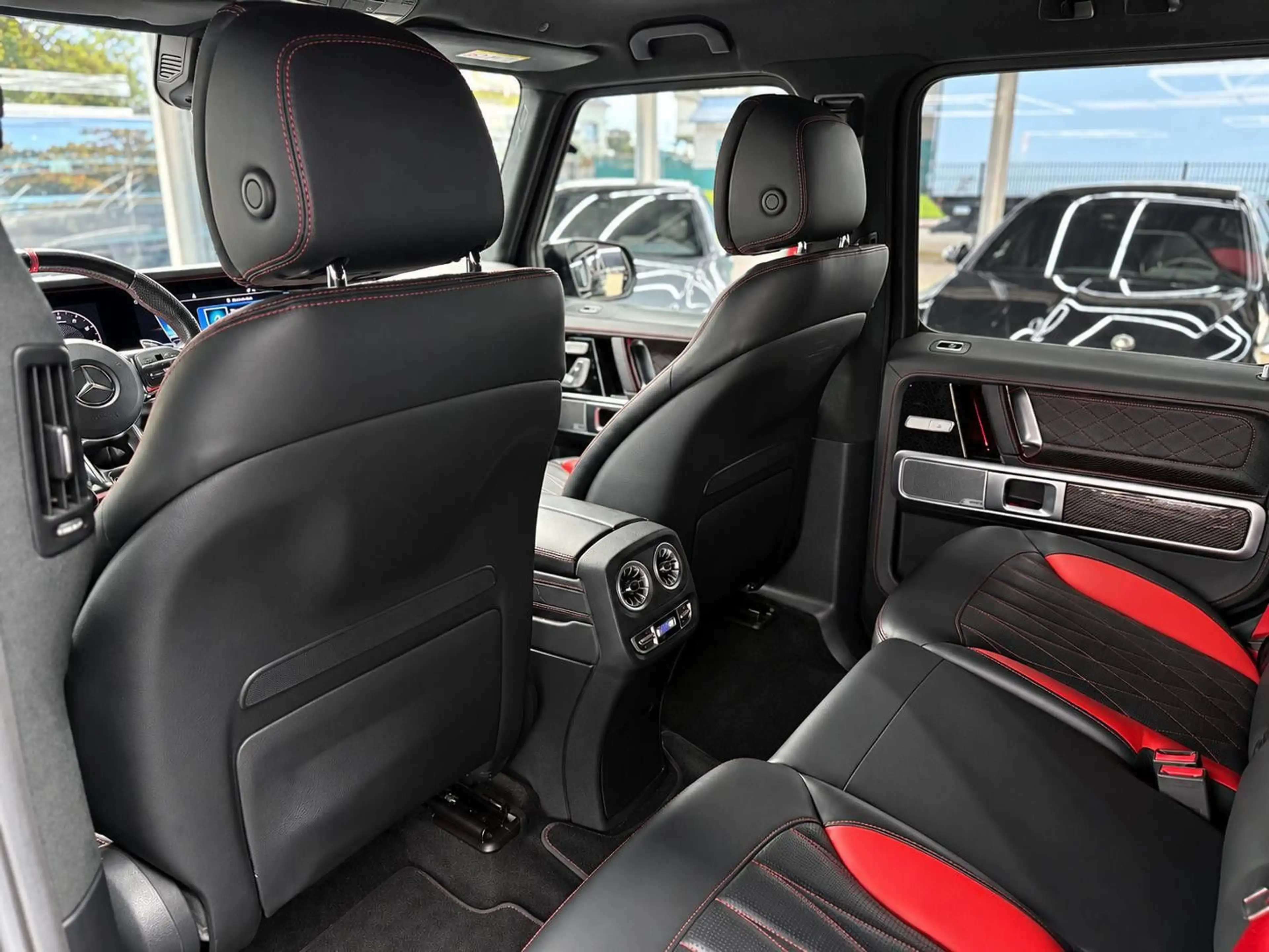 Mercedes-Benz G 63 AMG /EDITION 1/BURMESTER/MAGNO/CARBON — photo 10