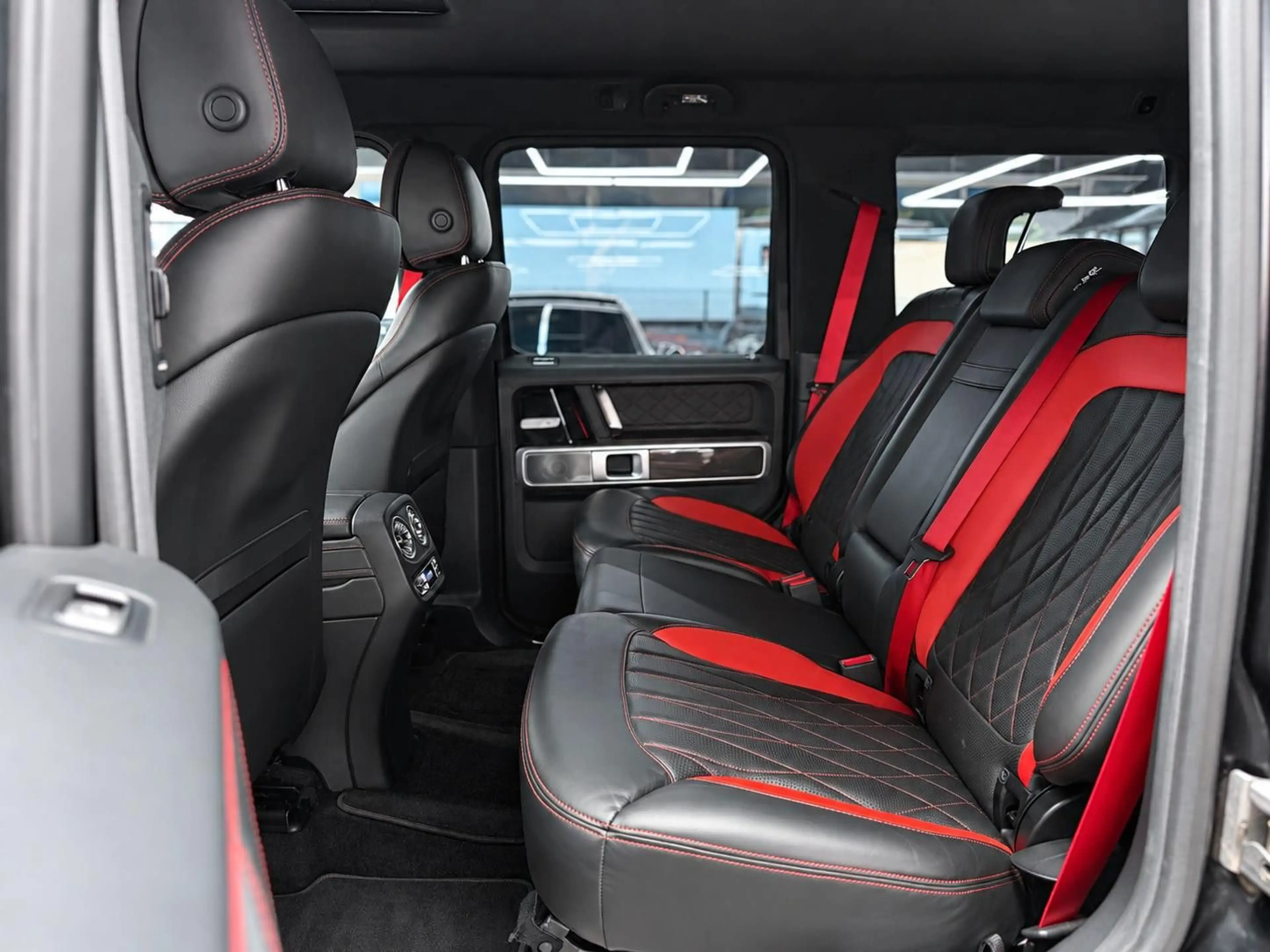 Mercedes-Benz G 63 AMG /EDITION 1/BURMESTER/MAGNO/CARBON — photo 12