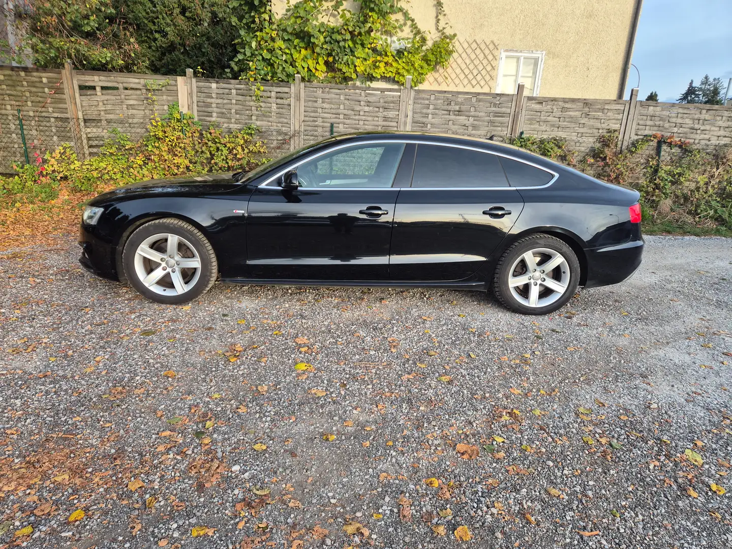Audi A5 S-line SB 2.0 TDI quattro S-tronic Schwarz - 2