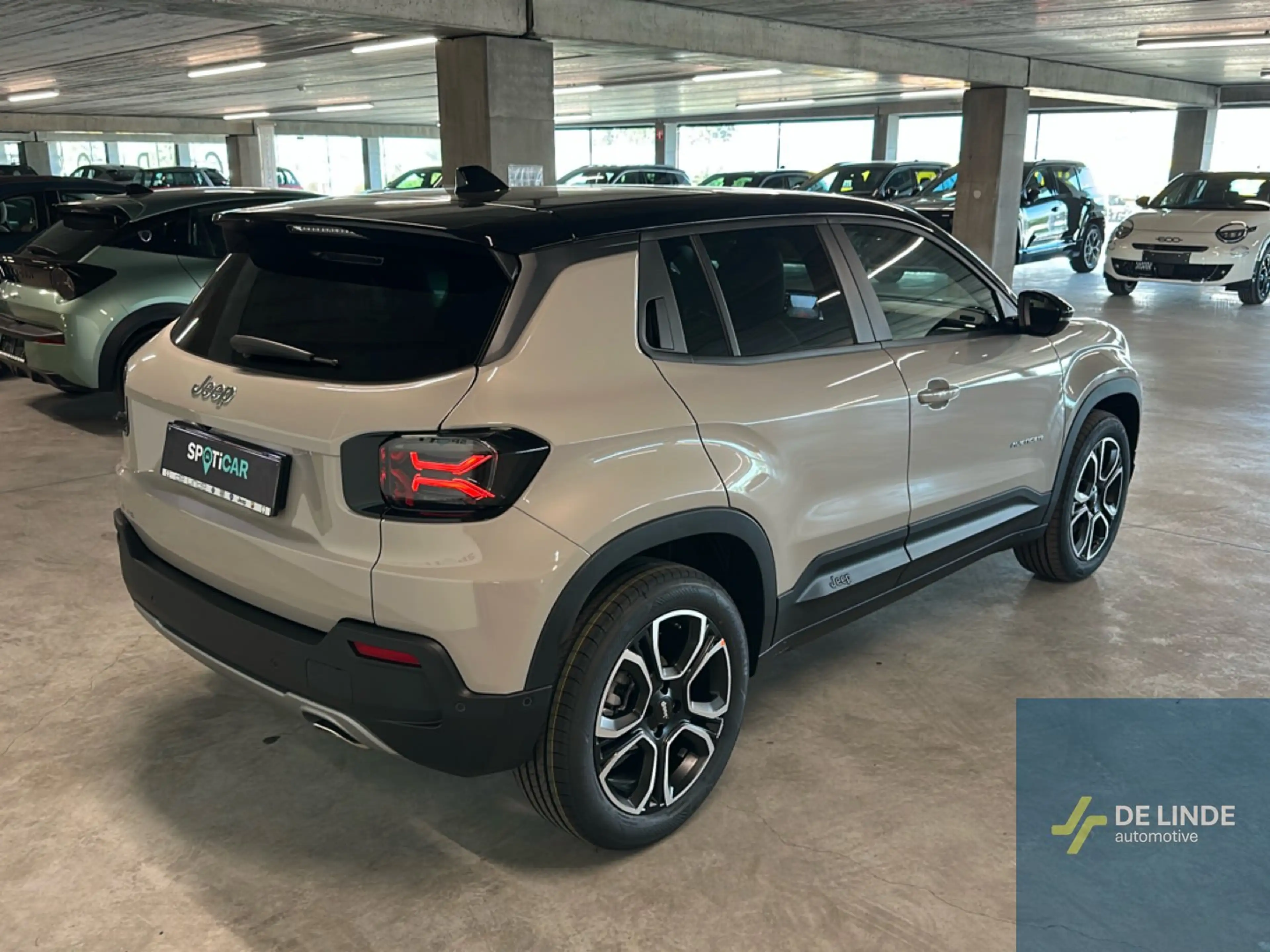 Jeep Avenger e-Hybrid Summit DCT6 — photo 8