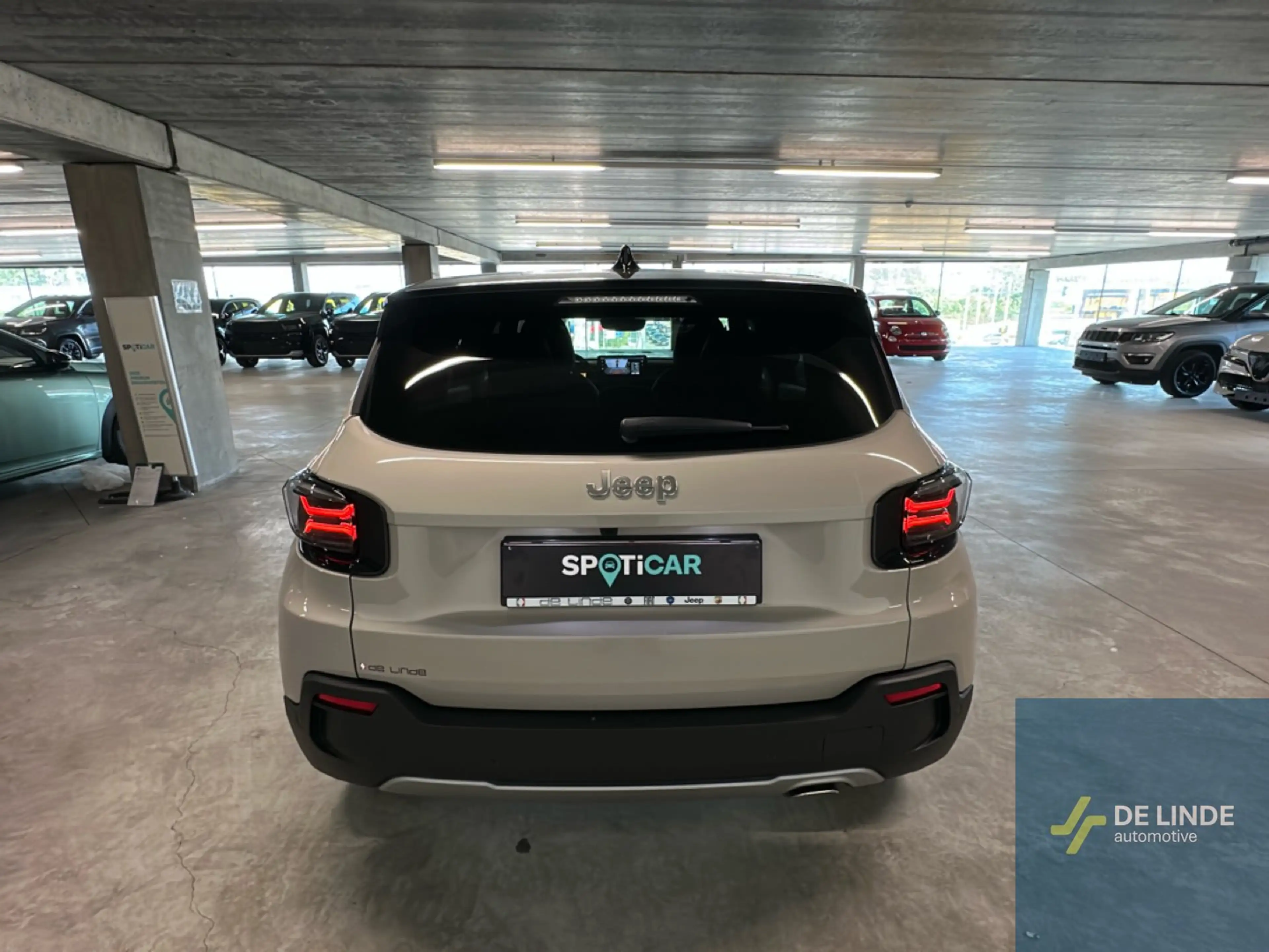 Jeep Avenger e-Hybrid Summit DCT6 — photo 6