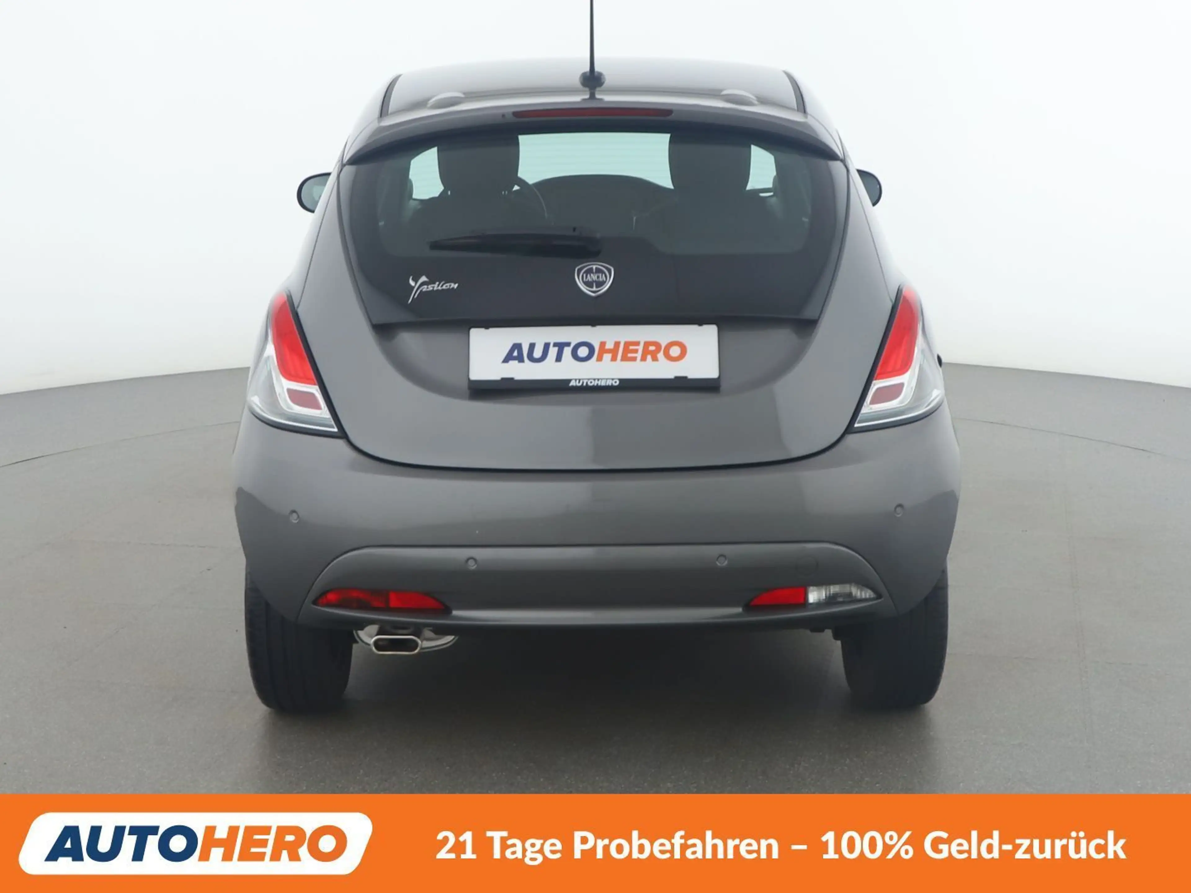 Lancia Ypsilon 1.2 Gold — photo 5