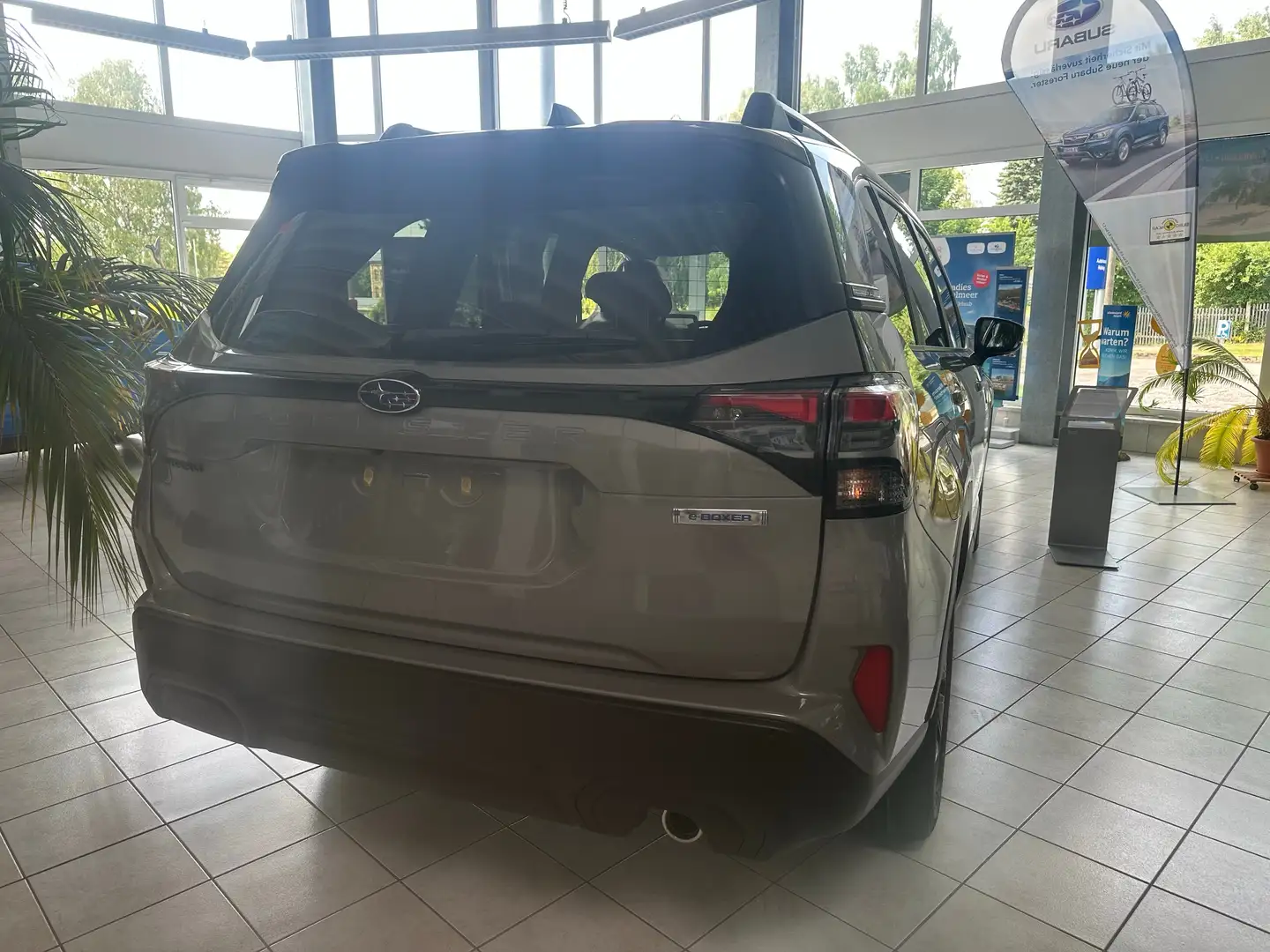 Subaru Forester 2.0ie Lineartronic Active Gris - 2