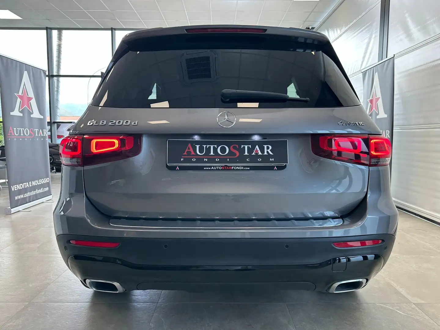 Mercedes-Benz GLB 200 200 d Sport Plus 4matic auto Goud - 2
