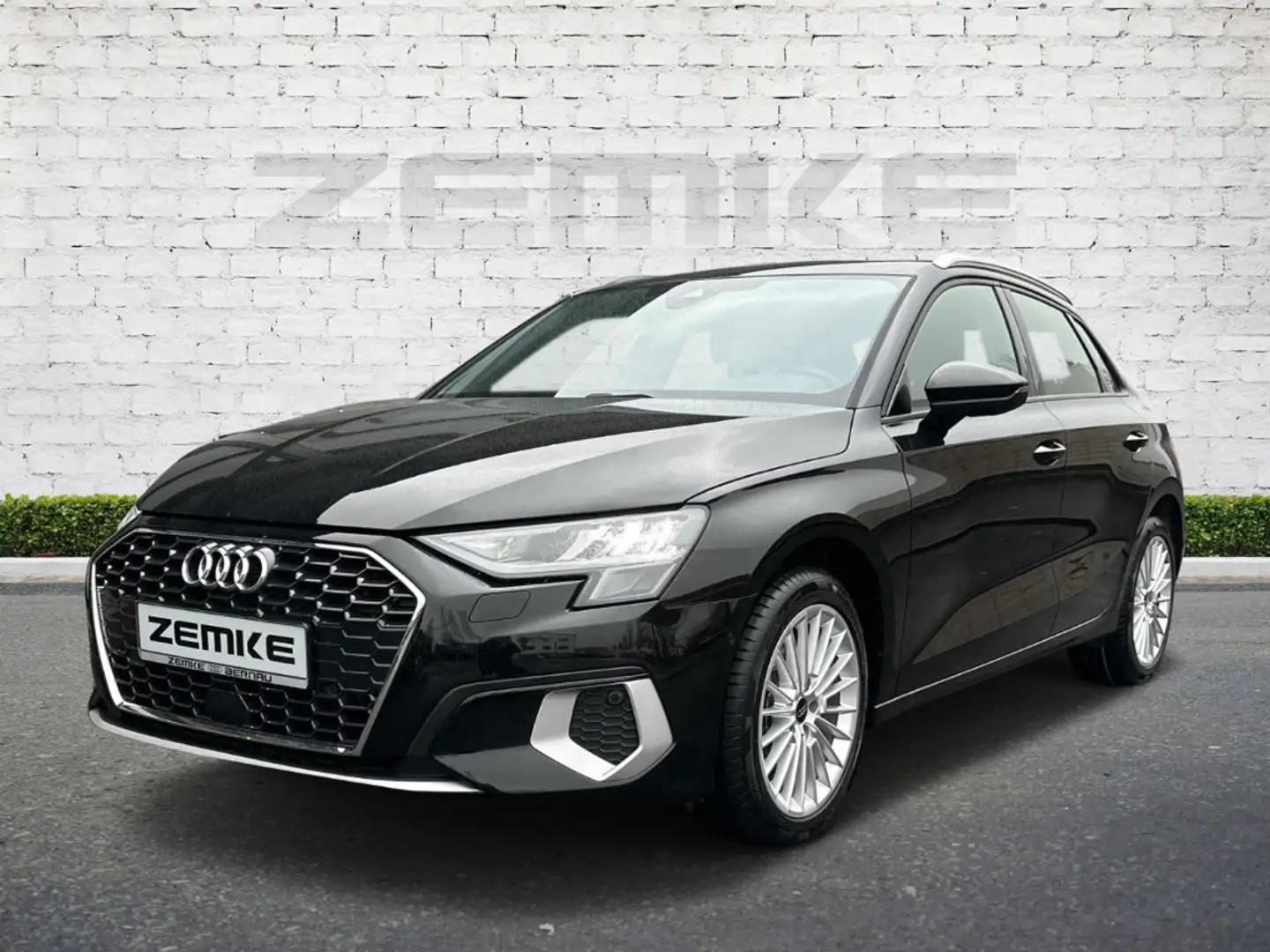 Audi A3 Sportback advanced 35 TFSI S tronic SHZ, MMI- Schwarz - 1
