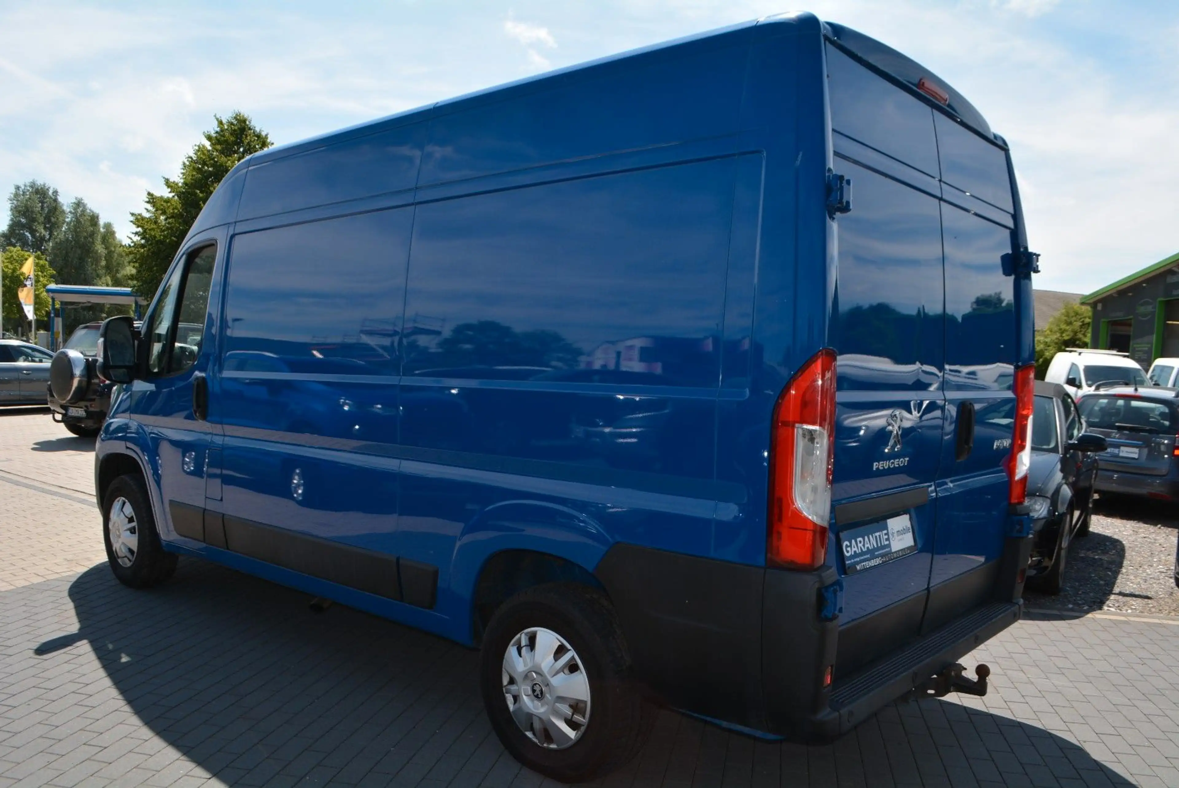 Peugeot Boxer Kasten Hochraum 435 L2H2 Premium BlueHDi 1 — photo 11