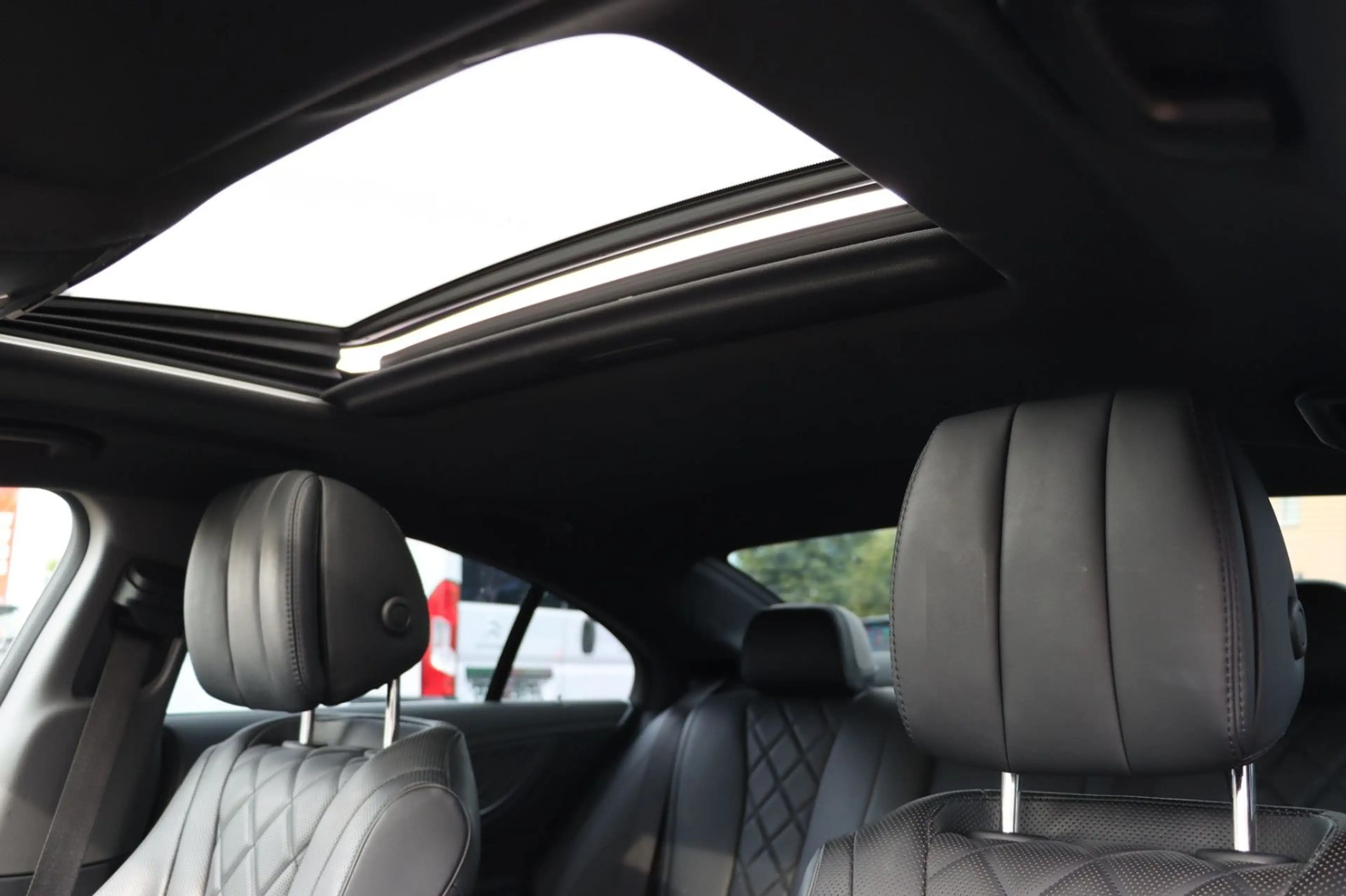 Mercedes-Benz CLS 450 4Matic AMG l DESIGNO l VOLL l — photo 9