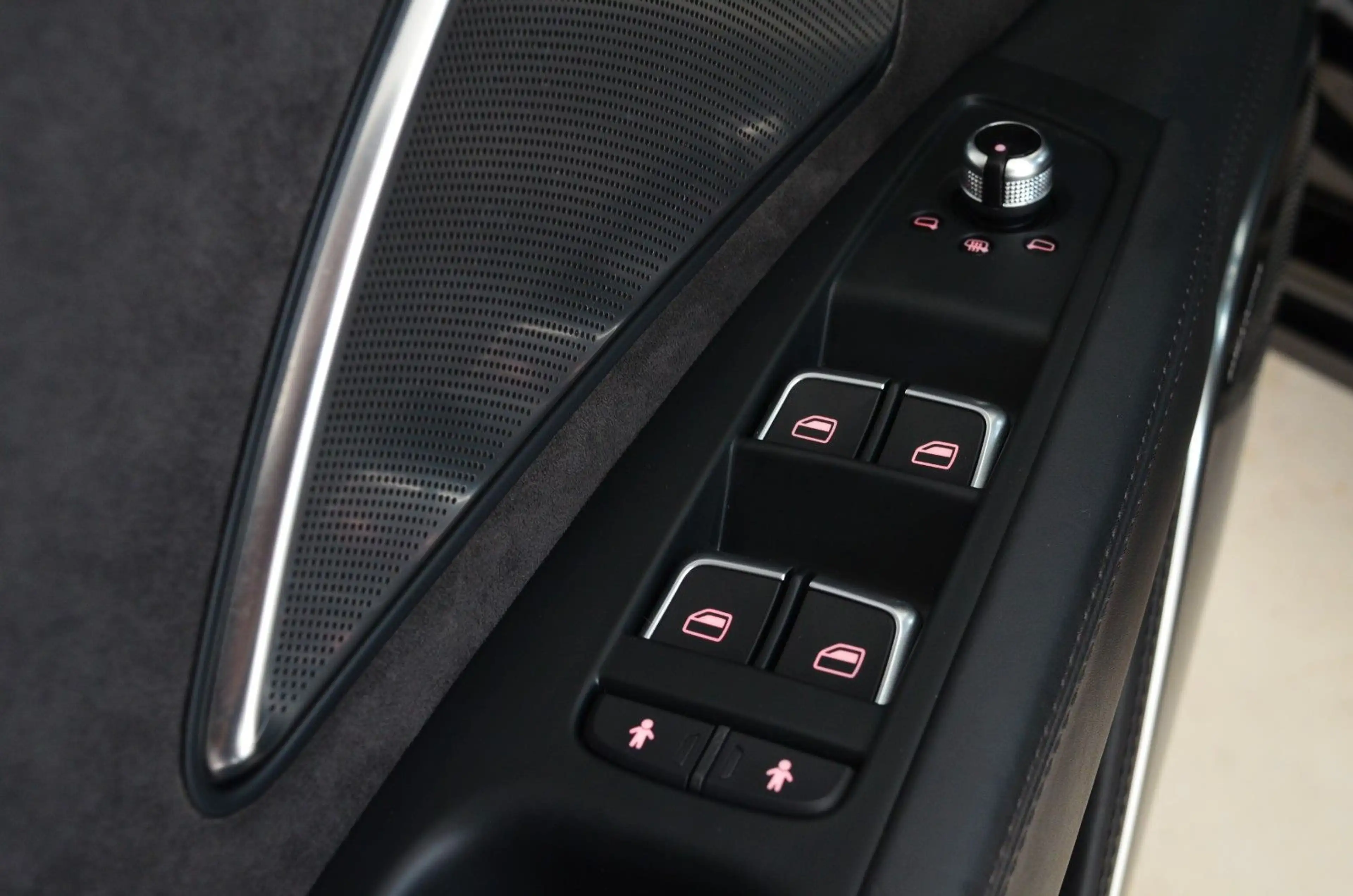Audi S8 4.0 TFSI quattro plus Black Edition VIP |LED — photo 33