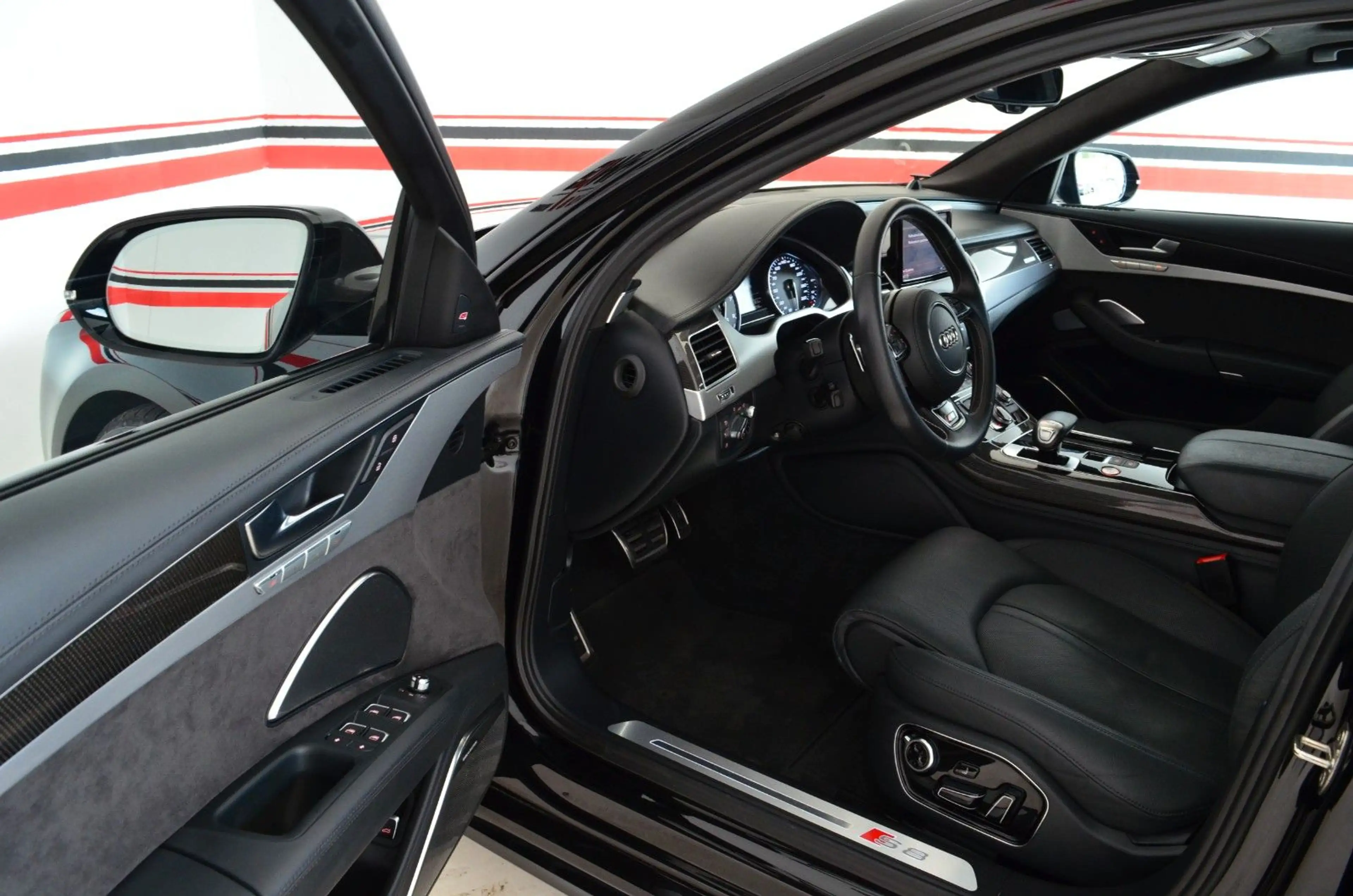 Audi S8 4.0 TFSI quattro plus Black Edition VIP |LED — photo 3