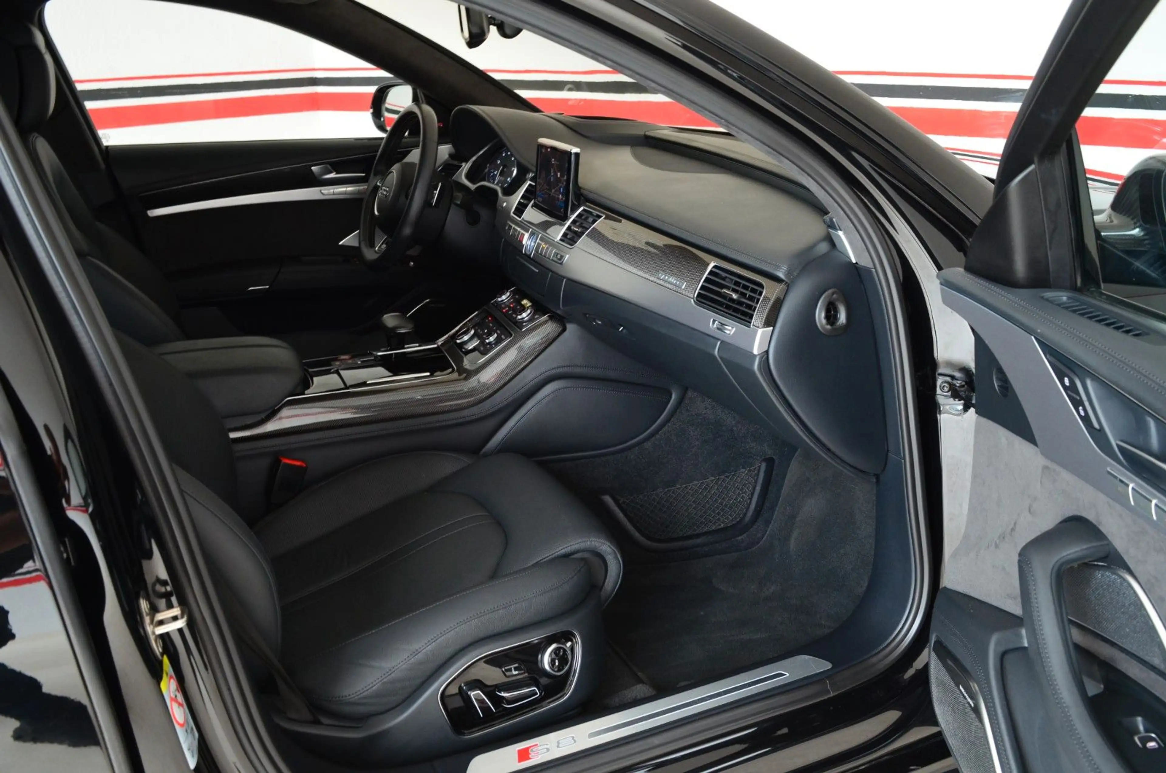 Audi S8 4.0 TFSI quattro plus Black Edition VIP |LED — photo 16