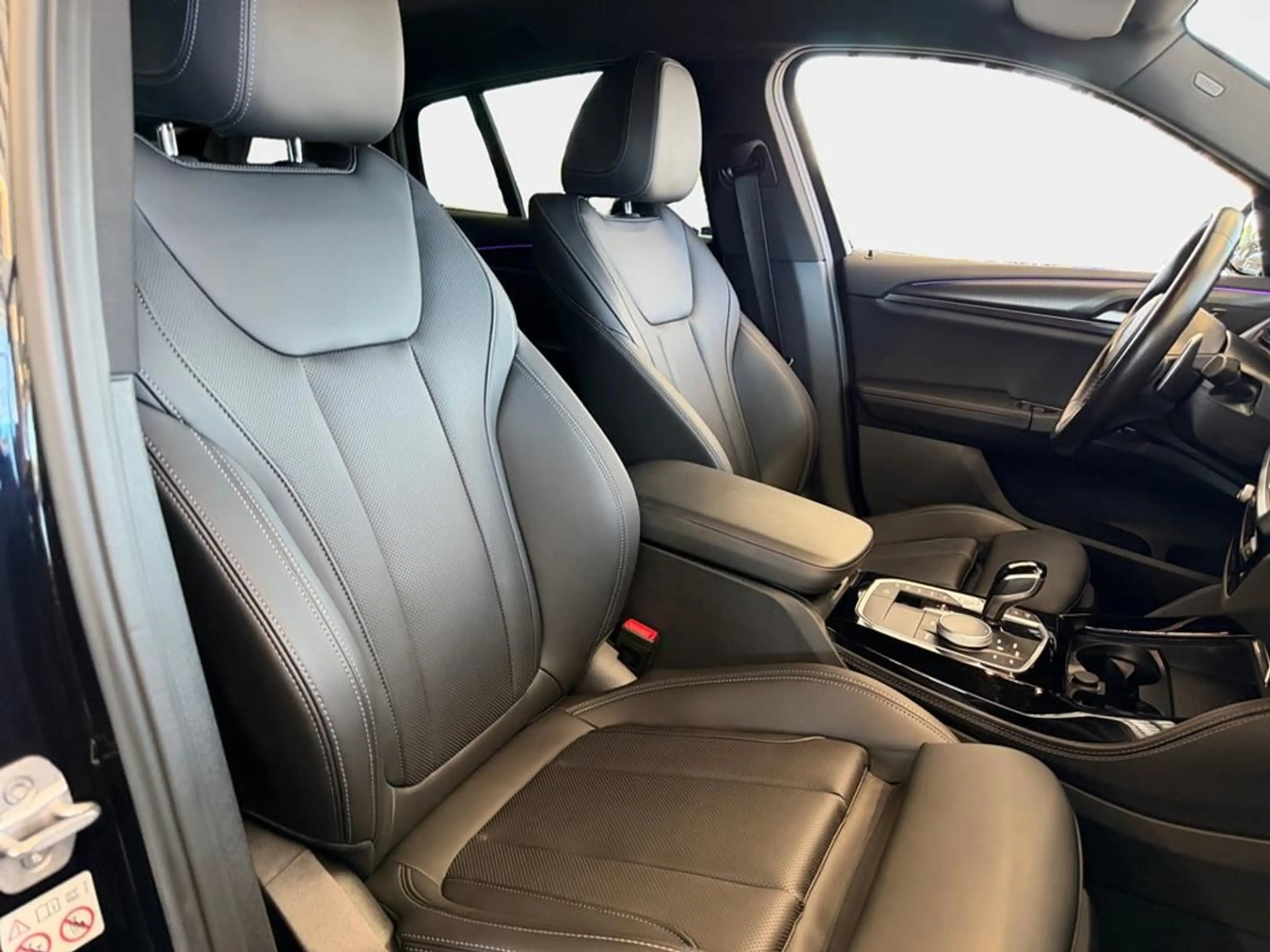 BMW X4 M Sport — photo 15