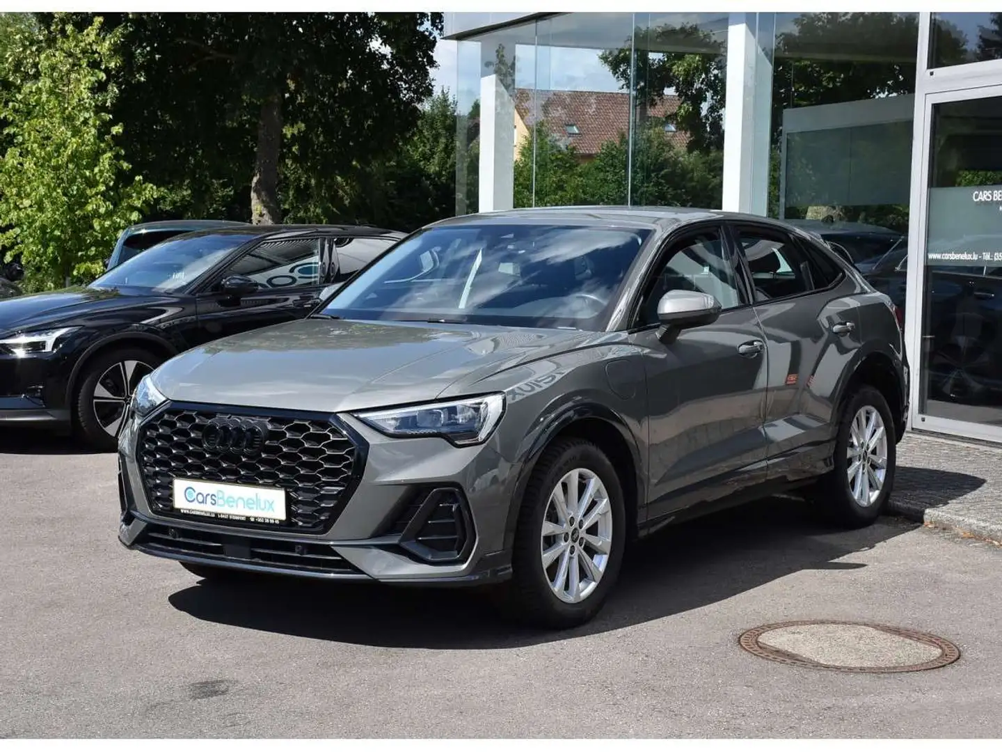Audi Q3 Sportback 45 TFSIe S-Tronic ACC LANE SIDE 1 MAIN Gris - 2