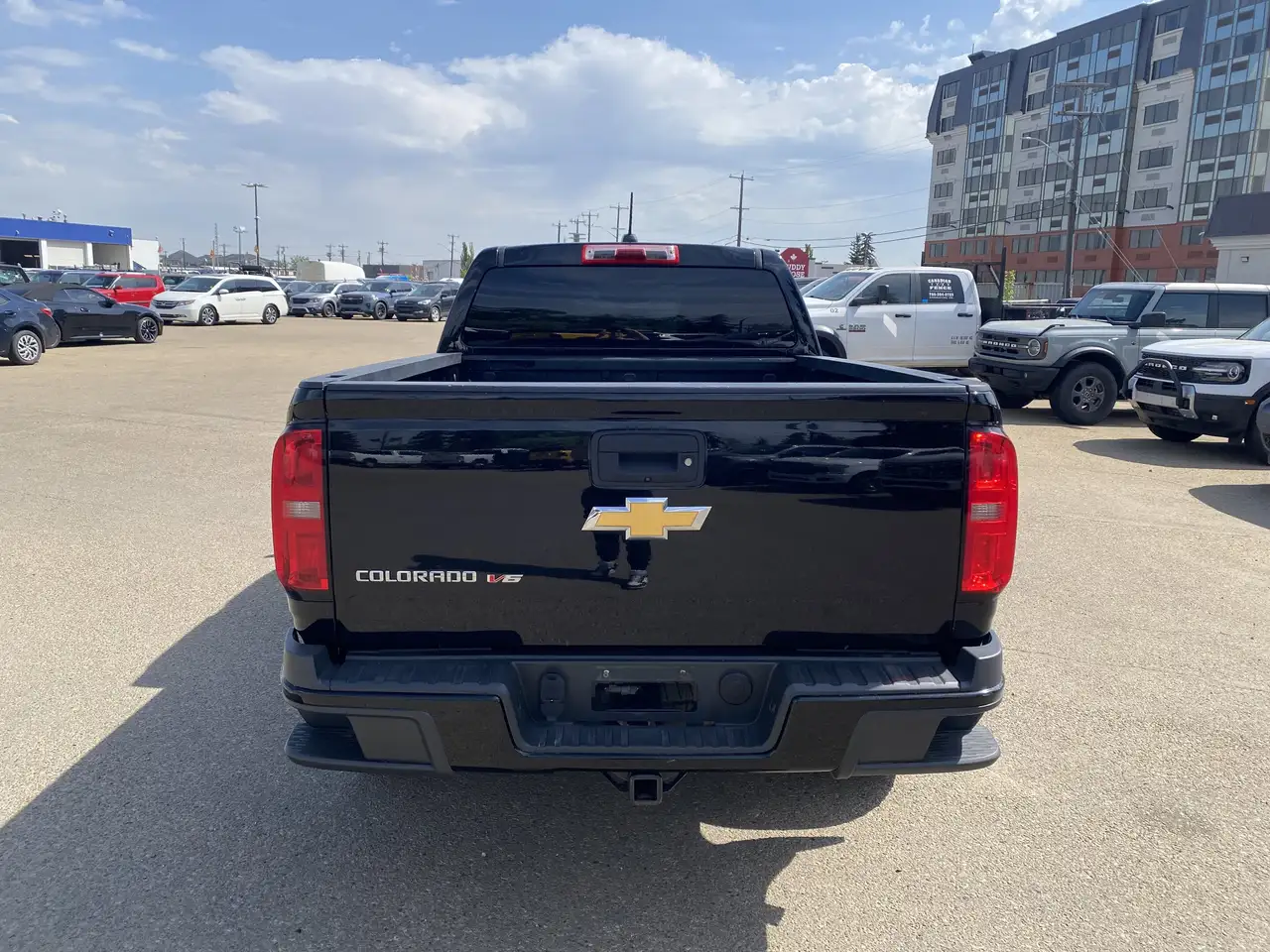 Chevrolet Colorado снимка Chevrolet Colorado