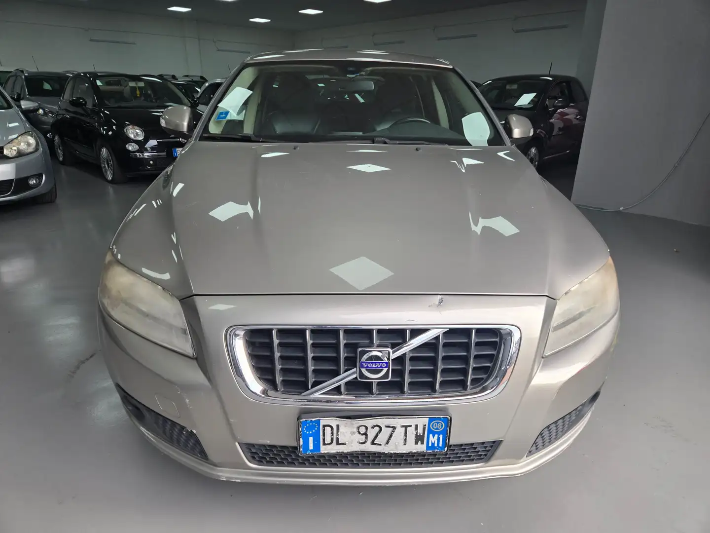 Volvo V70 V70 2.4 d5 Kinetic 185cv Grigio - 2