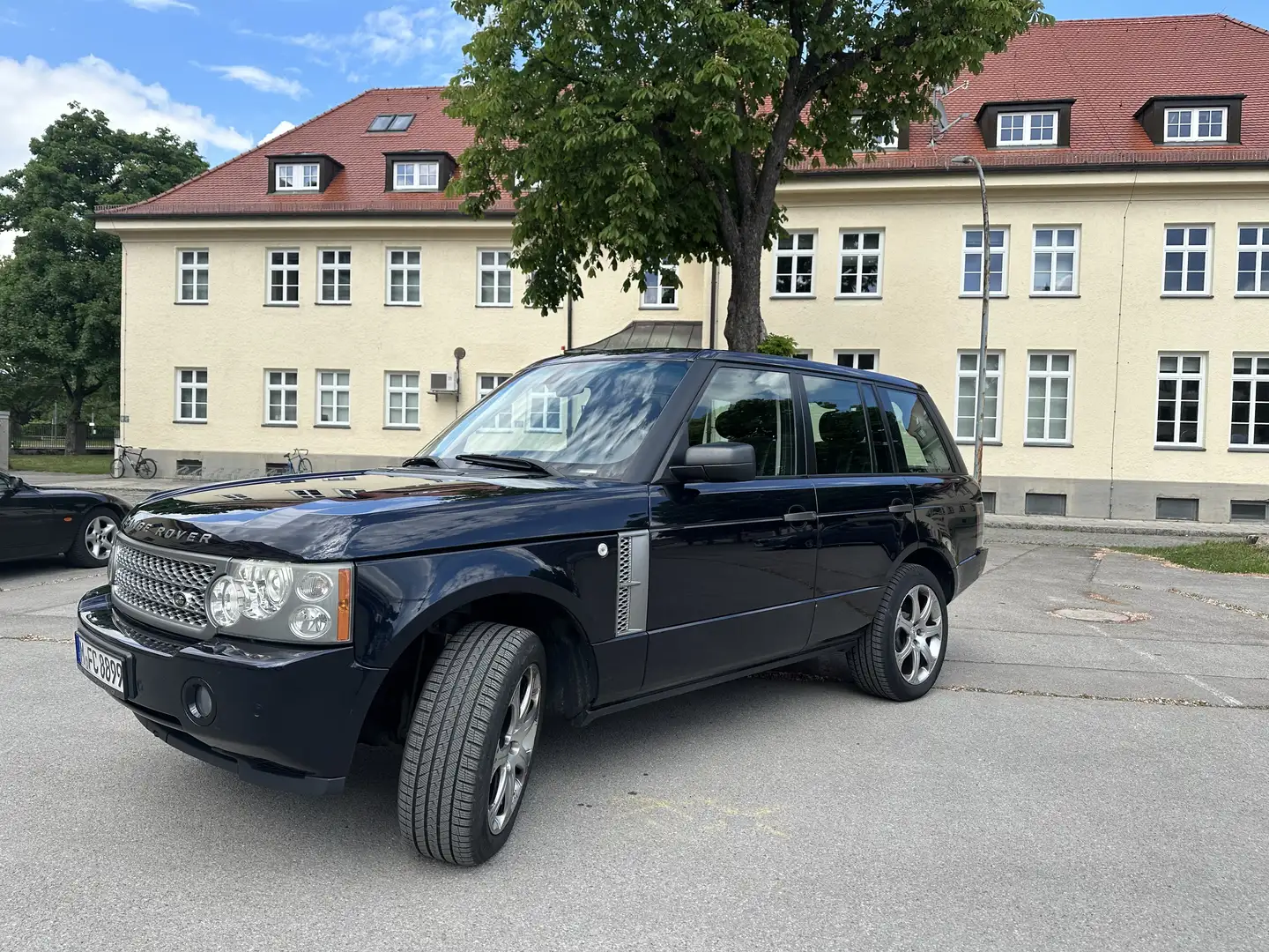 Land Rover Range Rover V8 Supercharged - 1