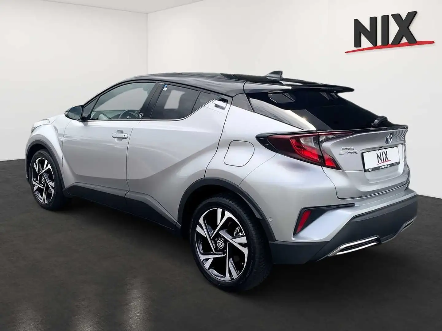 Toyota C-HR 2.0 Hybrid Team D KLIMA KAMERA LED SHZ Plateado - 2