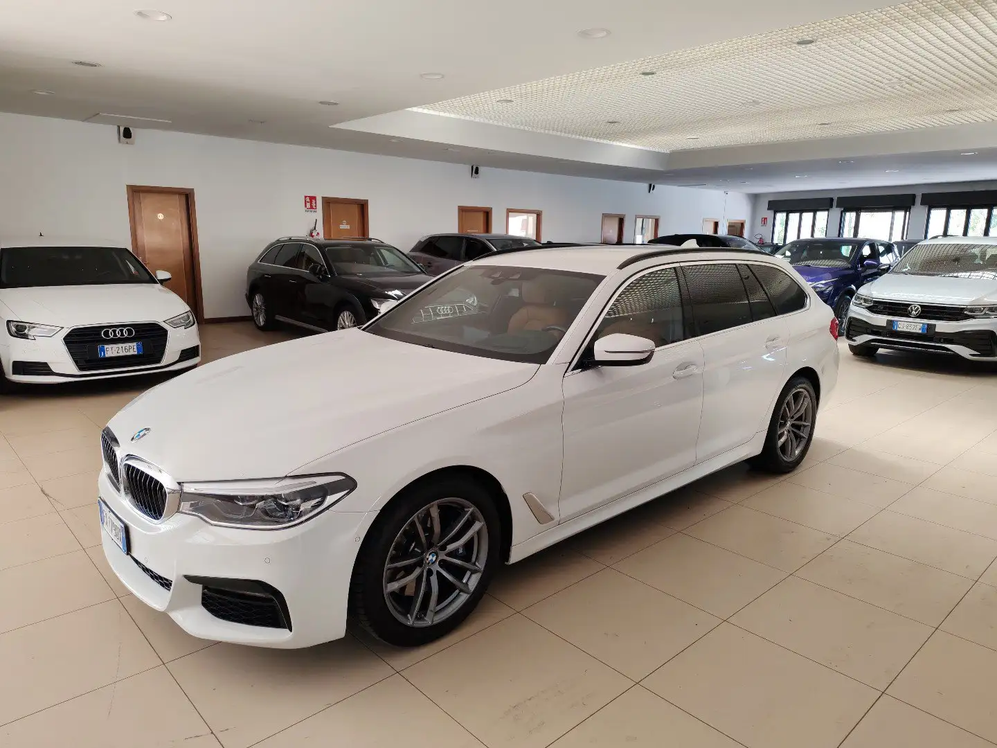 BMW 530 d xDrive 265cv Touring Msport Pelle (M Sport) Blanc - 1
