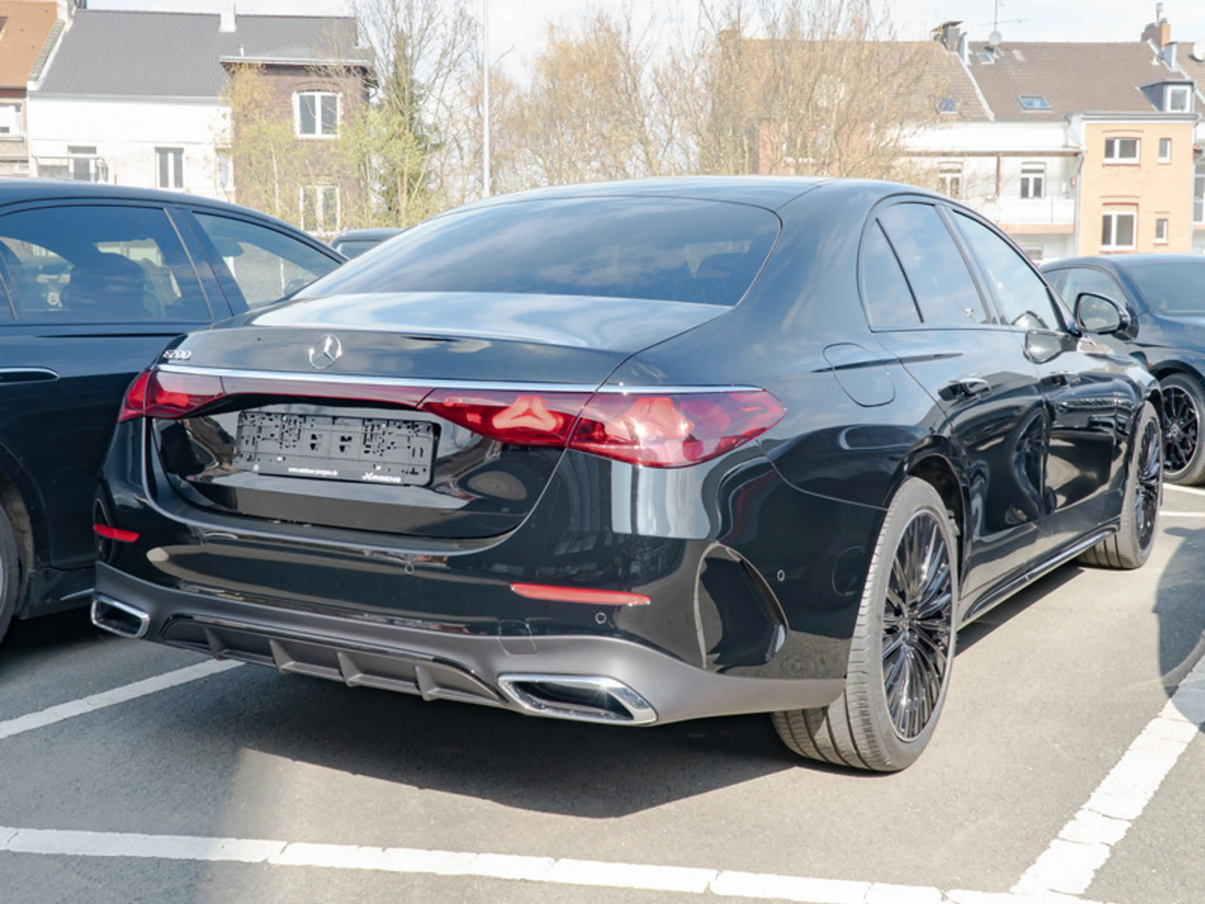 Mercedes-Benz E 200 AMG-Sport/DIGITAL/Pano/Burm/Night/Distr/20 — photo 5