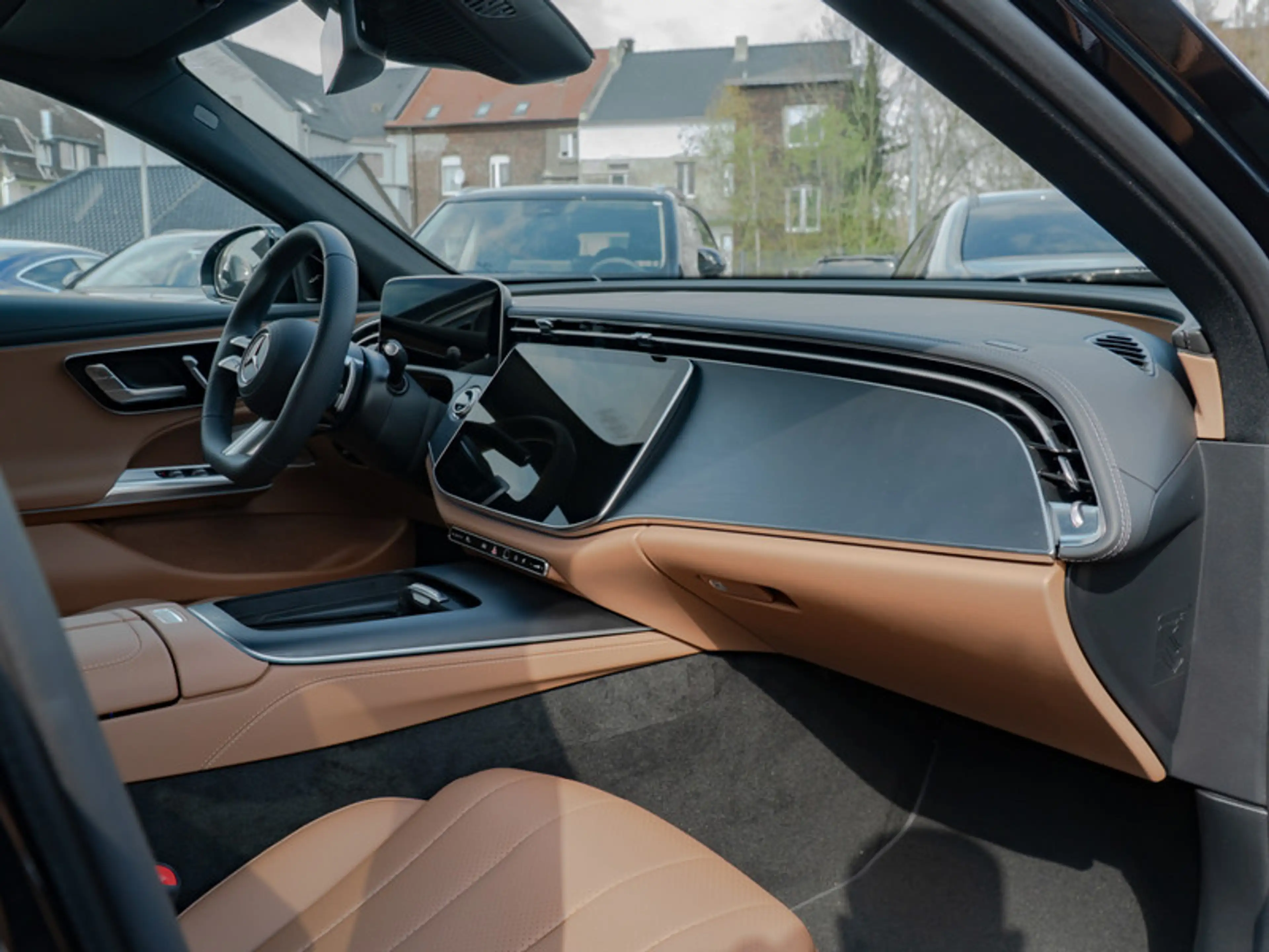 Mercedes-Benz E 200 AMG-Sport/DIGITAL/Pano/Burm/Night/Distr/20 — photo 8