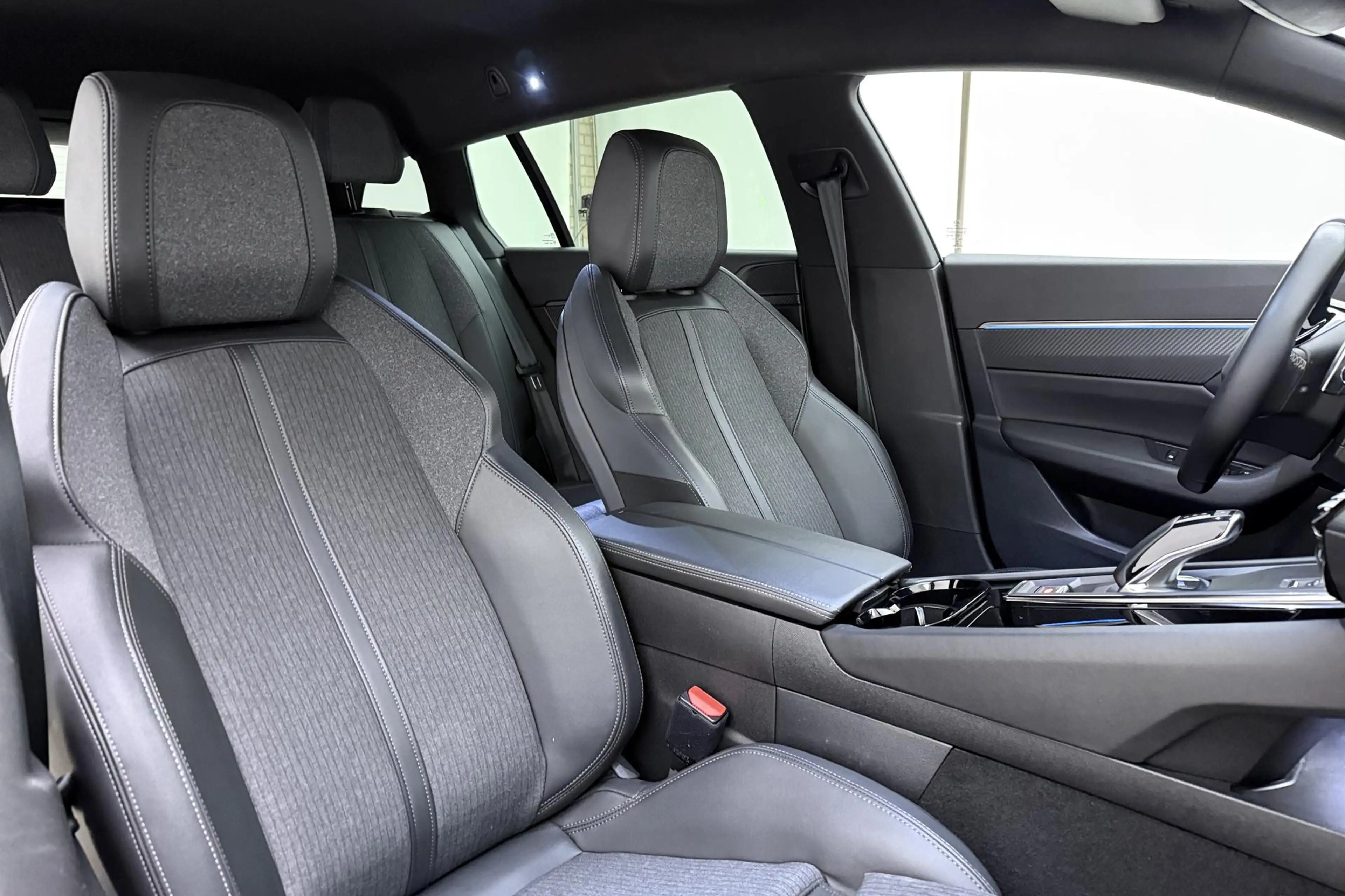 Peugeot 508 SW 1.2 PureTech Allure Pack Business | Adaptive Cr — photo 14